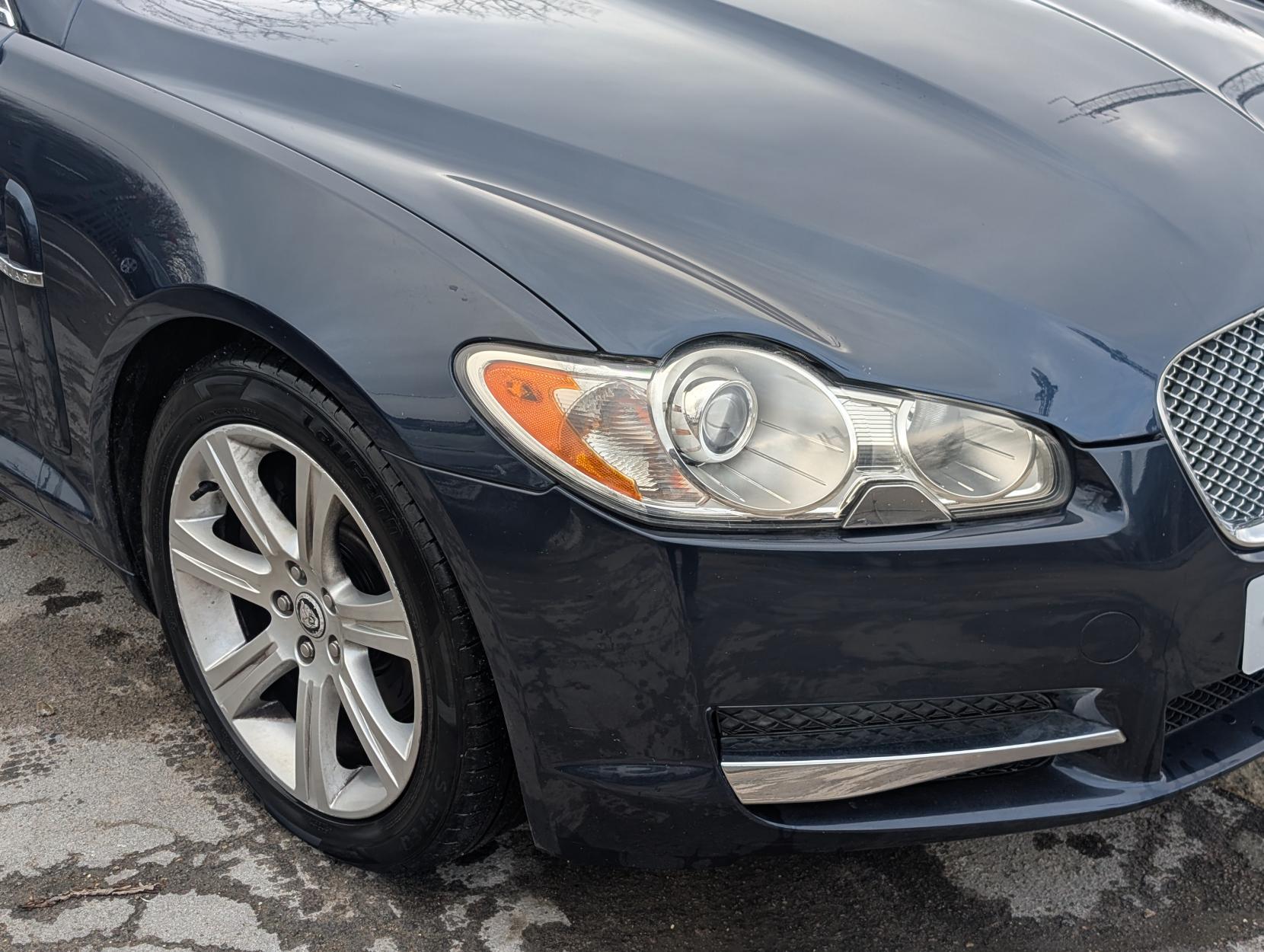 Jaguar XF 3.0 V6 Luxury Saloon 4dr Petrol Auto Euro 4 (238 ps)