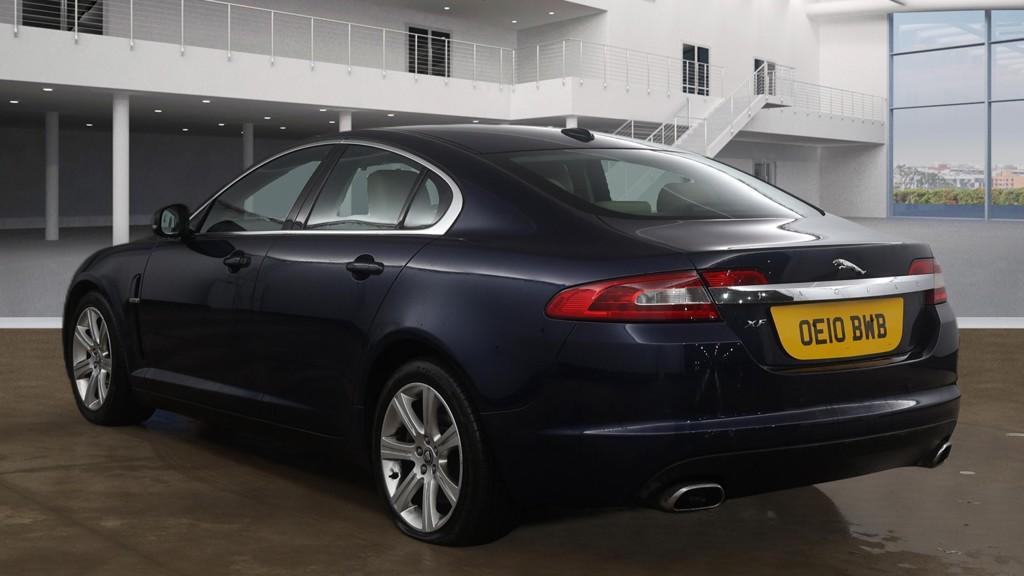 Jaguar XF 3.0 V6 Luxury Saloon 4dr Petrol Auto Euro 4 (238 ps)