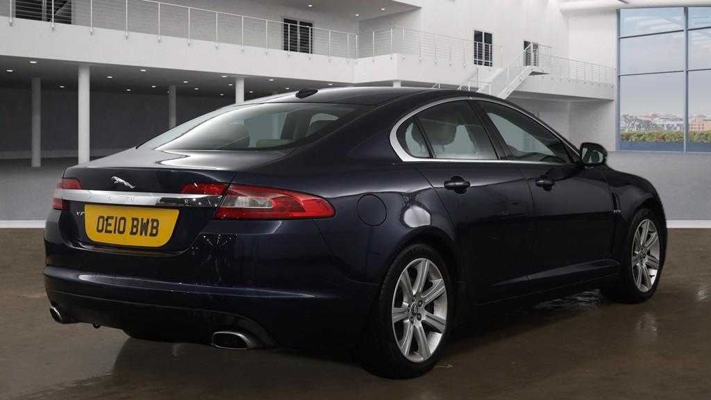 Jaguar XF 3.0 V6 Luxury Saloon 4dr Petrol Auto Euro 4 (238 ps)