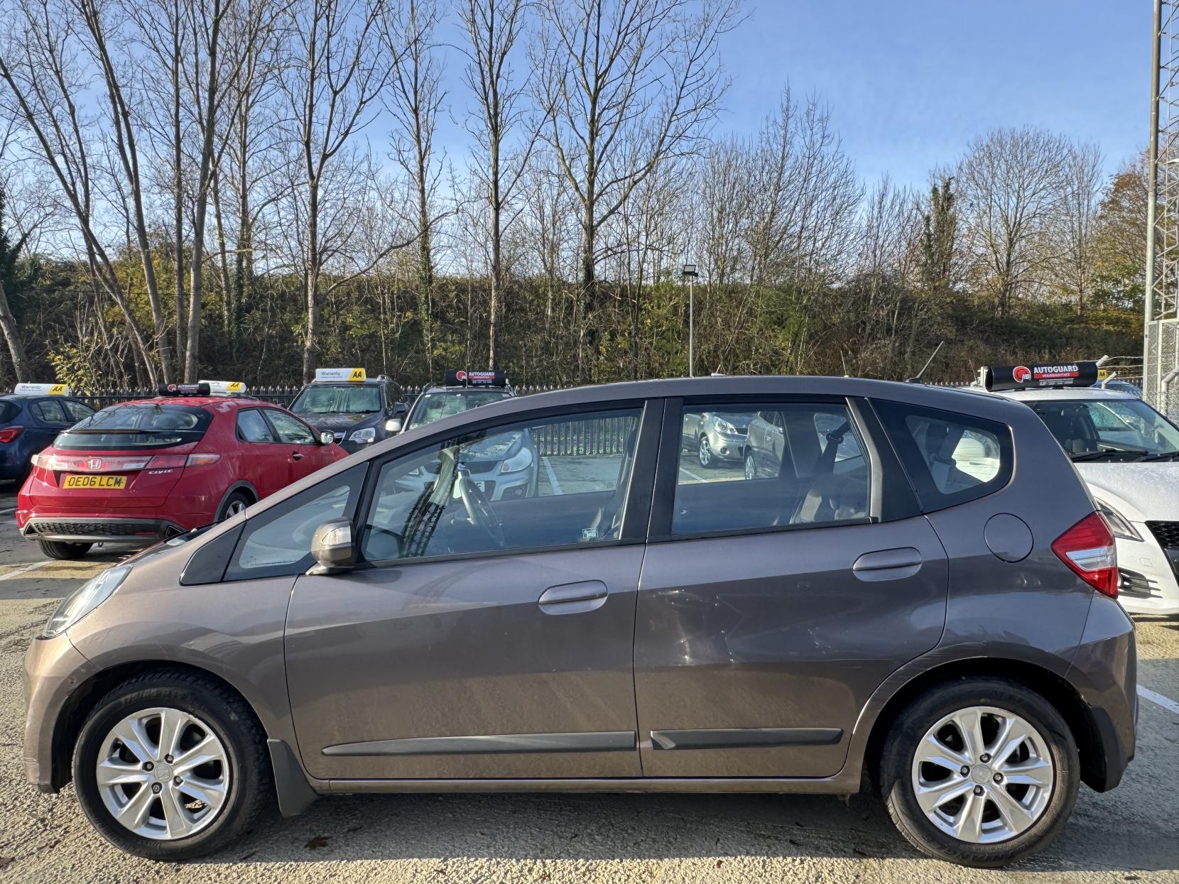 Honda Jazz 1.4 i-VTEC ES Hatchback 5dr Petrol Manual Euro 5 (99 ps)