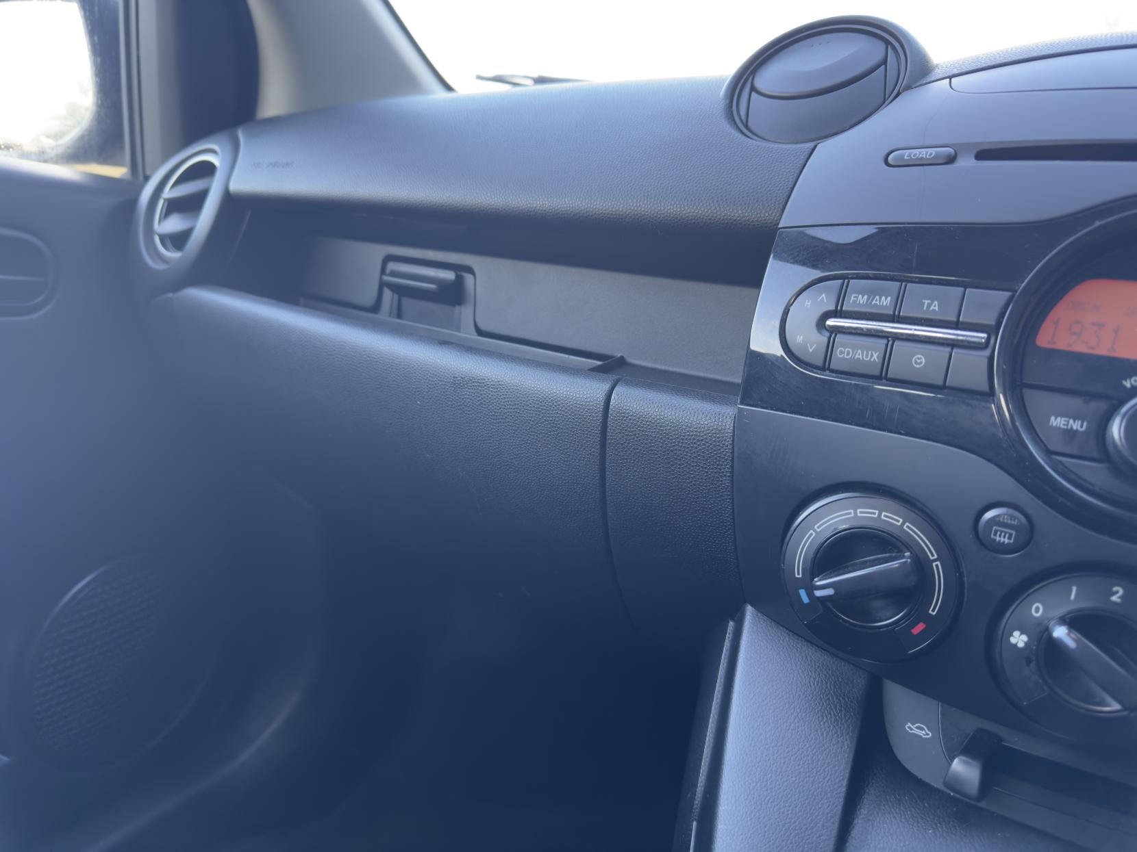 Mazda Mazda2 1.3 TS Hatchback 5dr Petrol Manual Euro 5 (a/c) (75 ps)