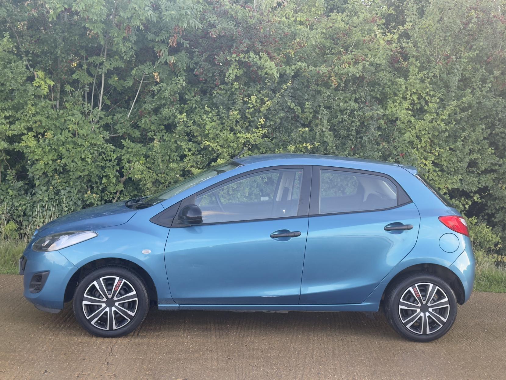 Mazda Mazda2 1.3 TS Hatchback 5dr Petrol Manual Euro 5 (a/c) (75 ps)