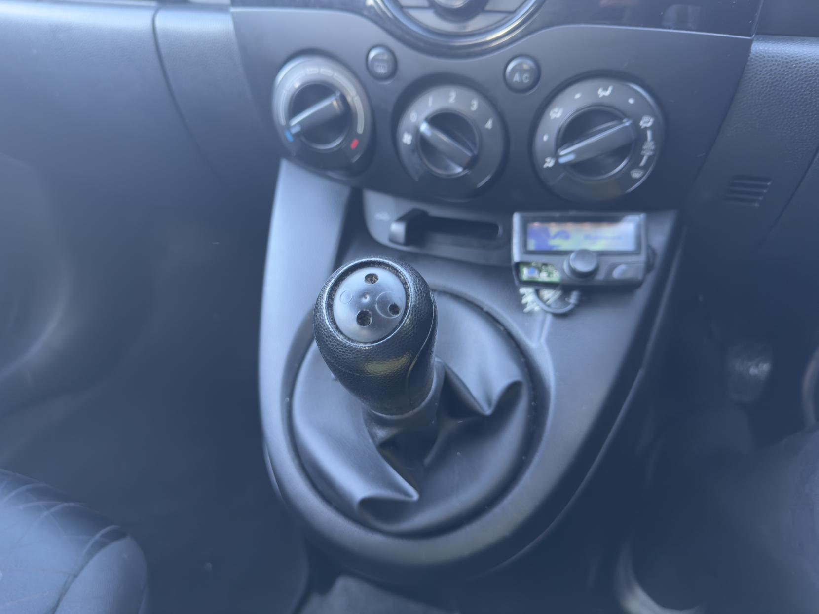 Mazda Mazda2 1.3 TS Hatchback 5dr Petrol Manual Euro 5 (a/c) (75 ps)