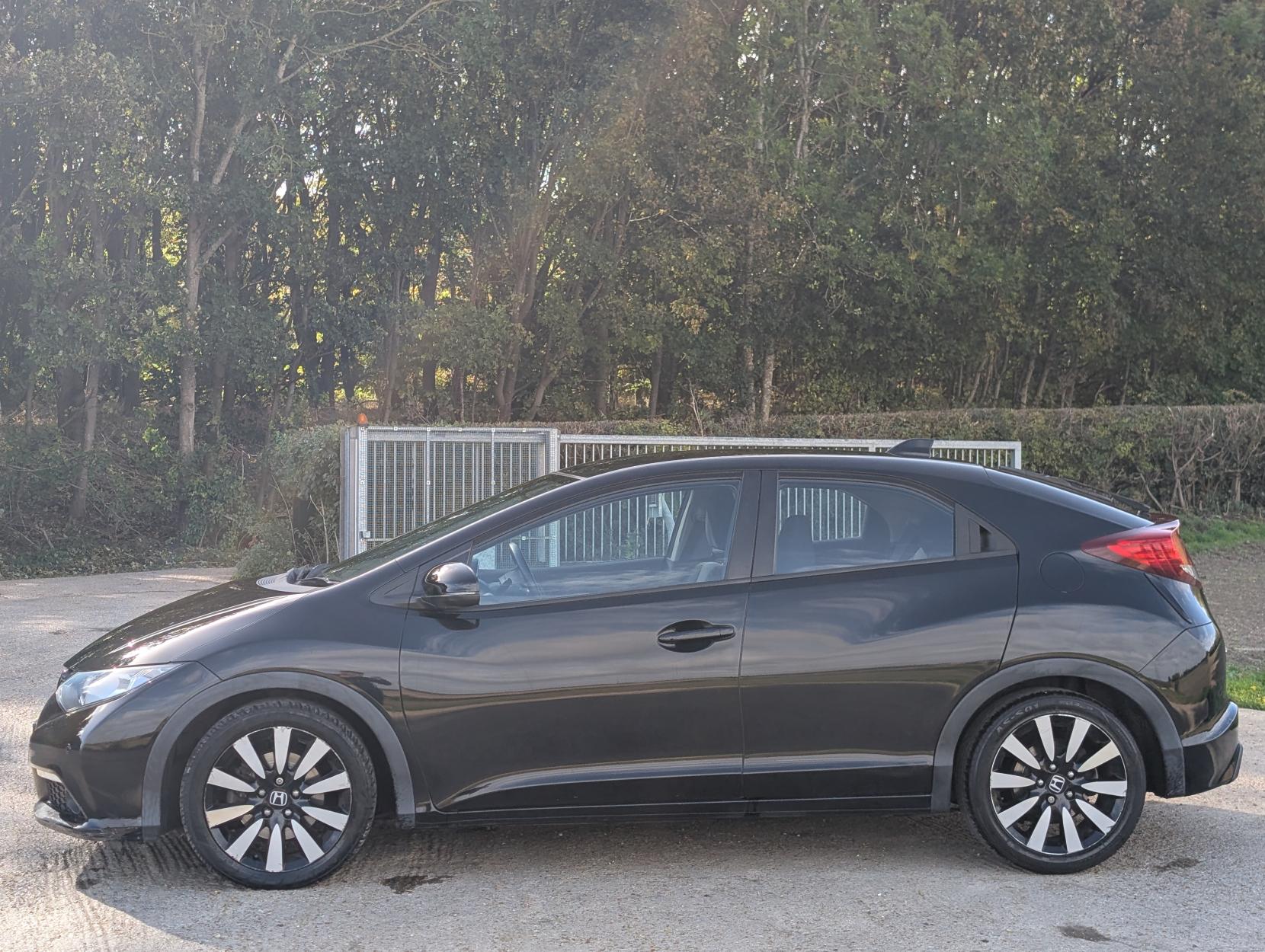 Honda Civic 1.8 i-VTEC SE Plus Hatchback 5dr Petrol Manual Euro 5 (s/s) (142 ps)