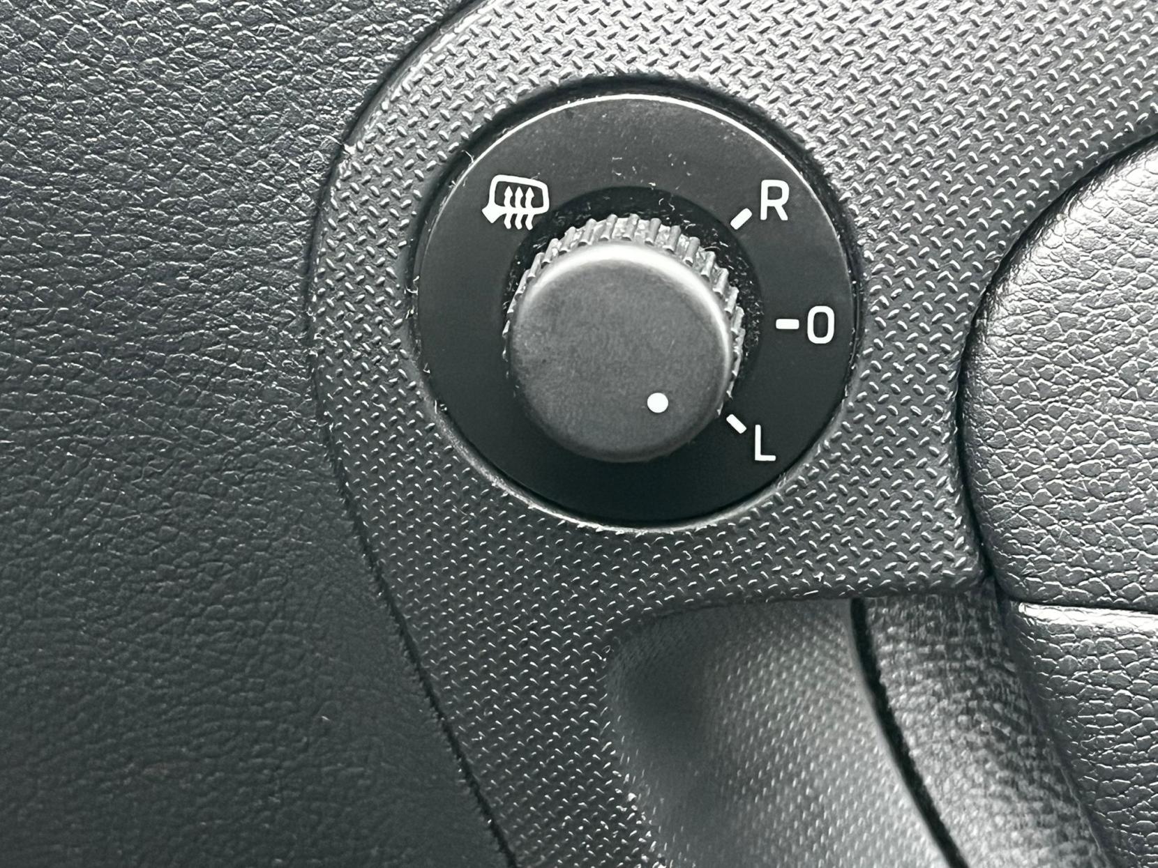 Skoda Fabia 1.2 TSI SE Hatchback 5dr Petrol Manual Euro 5 (86 ps)