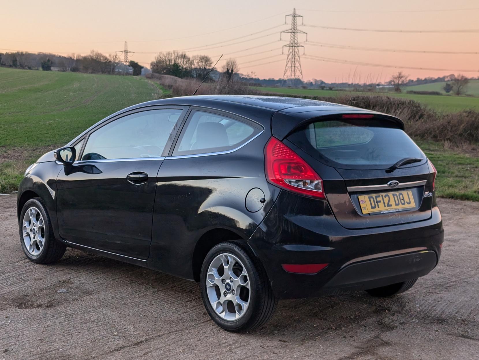 Ford Fiesta 1.25 Zetec Hatchback 3dr Petrol Manual (129 g/km, 81 bhp)