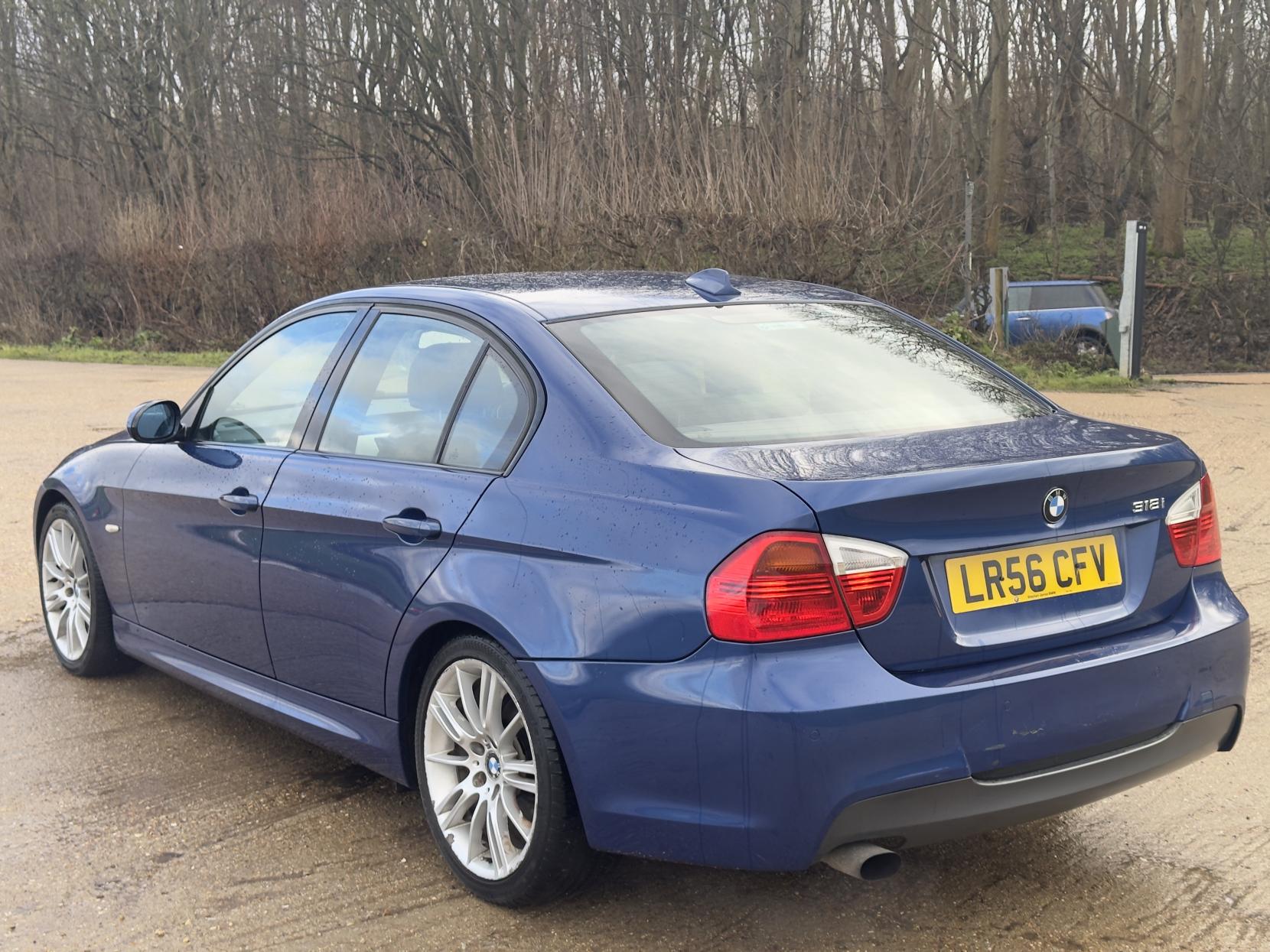 BMW 3 Series 2.0 318i M Sport Saloon 4dr Petrol Manual Euro 4 (129 ps)