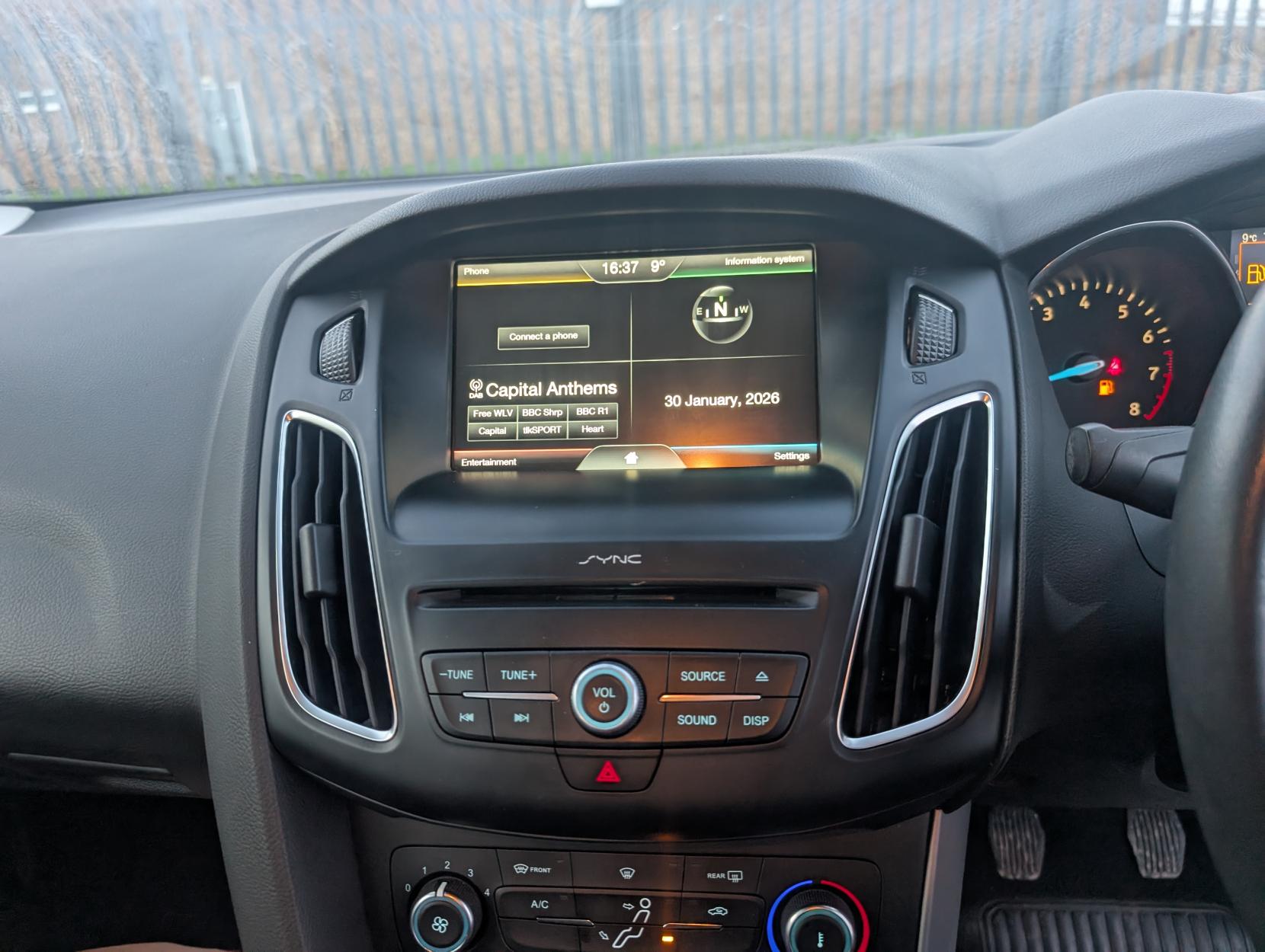 Ford Focus 1.0T EcoBoost Zetec Hatchback 5dr Petrol Manual Euro 6 (s/s) (100 ps)