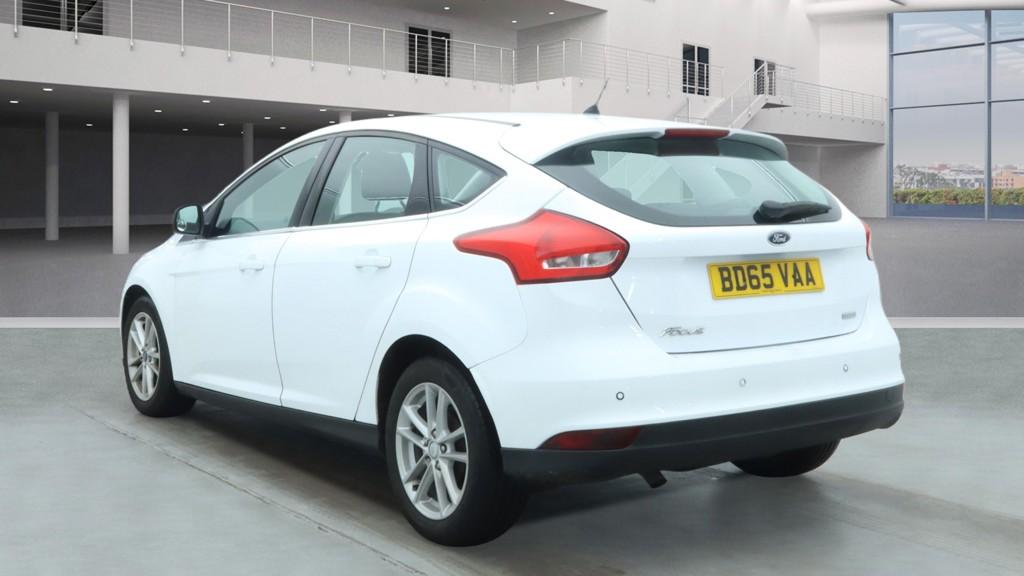 Ford Focus 1.0T EcoBoost Zetec Hatchback 5dr Petrol Manual Euro 6 (s/s) (100 ps)