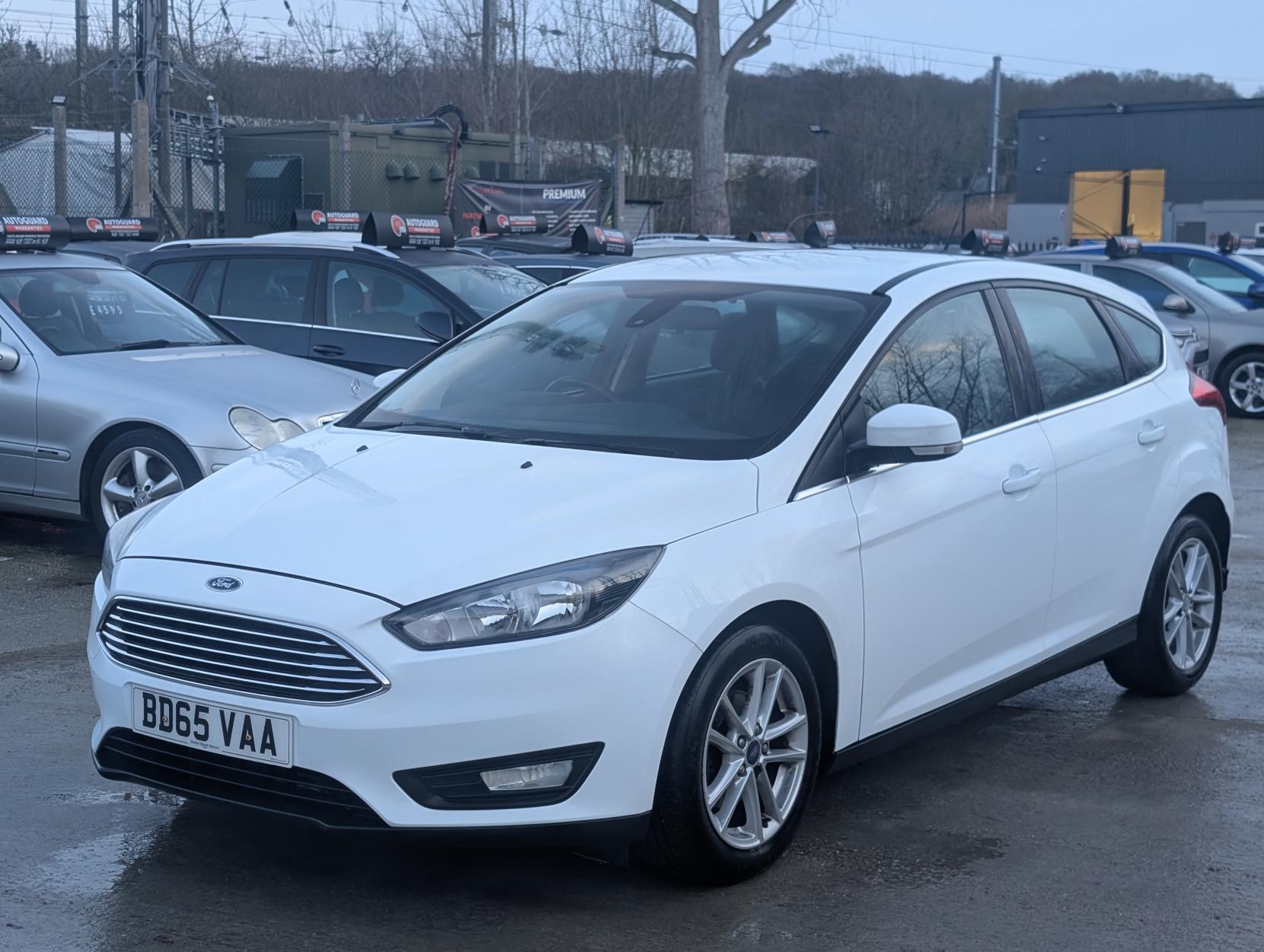 Ford Focus 1.0T EcoBoost Zetec Hatchback 5dr Petrol Manual Euro 6 (s/s) (100 ps)