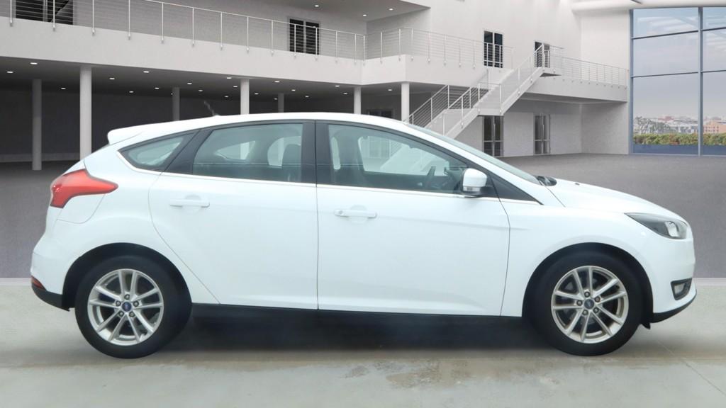 Ford Focus 1.0T EcoBoost Zetec Hatchback 5dr Petrol Manual Euro 6 (s/s) (100 ps)