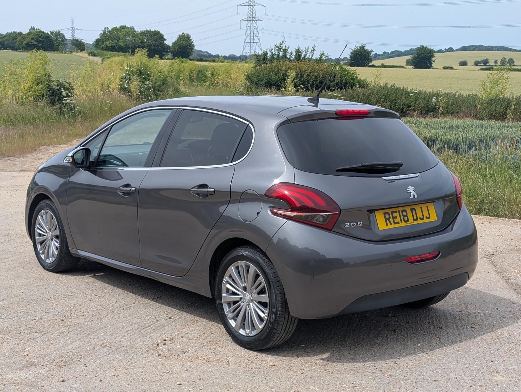 Peugeot 208 1.2 PureTech Allure Hatchback 5dr Petrol Manual Euro 6 (s/s) (82 ps)