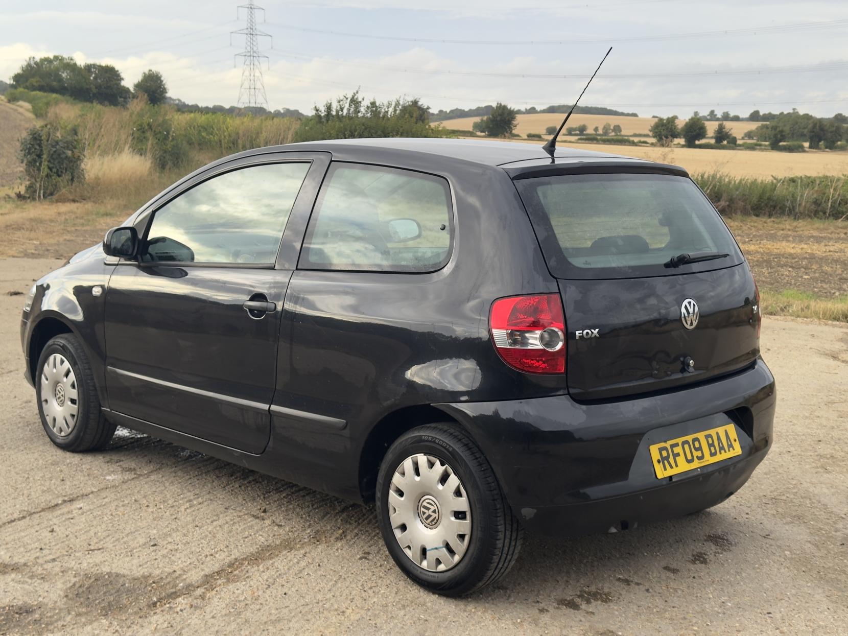 Volkswagen Fox 1.4 16V Urban Fox Hatchback 3dr Petrol Manual Euro 4 (75 ps)
