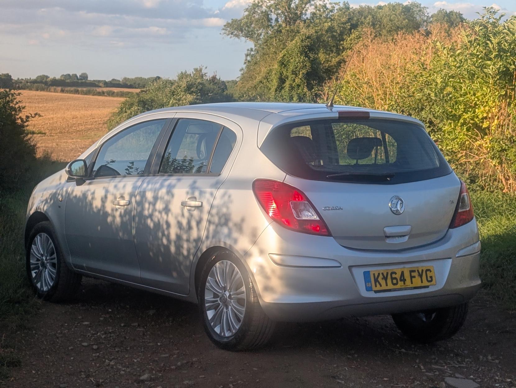 Vauxhall Corsa 1.4 16V SE Hatchback 5dr Petrol Manual Wide Ratio Euro 5 (100 ps)