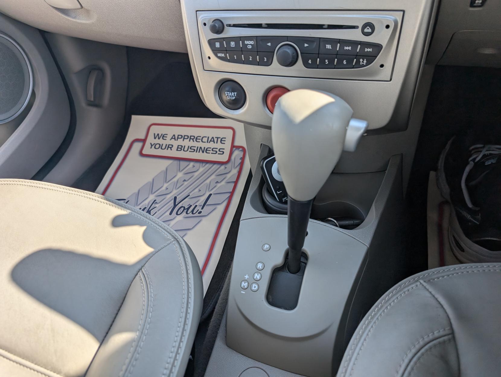 Renault Clio 1.6 VVT Initiale TomTom Hatchback 5dr Petrol Auto Euro 5 (111 ps)