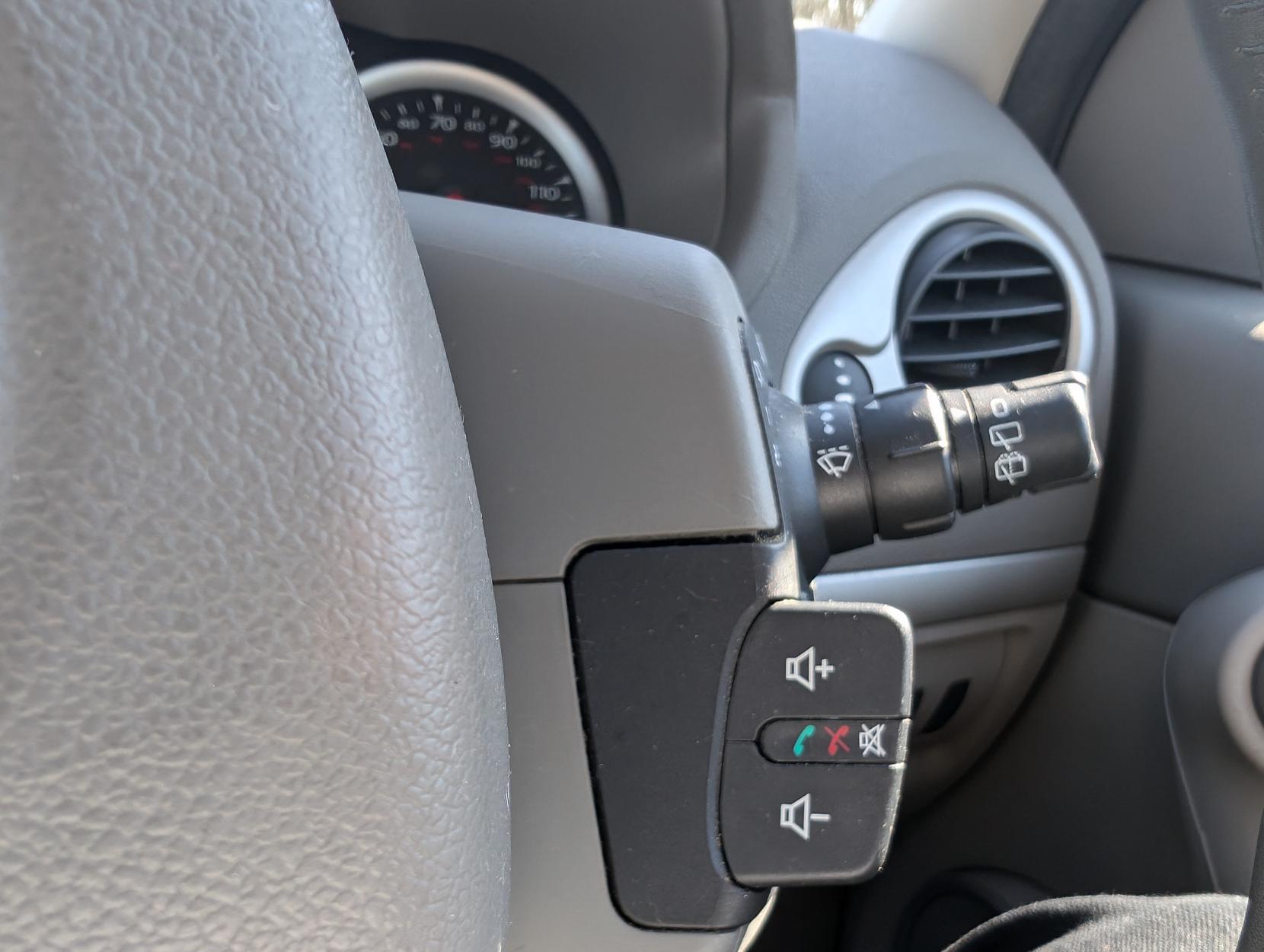 Renault Clio 1.6 VVT Initiale TomTom Hatchback 5dr Petrol Auto Euro 5 (111 ps)