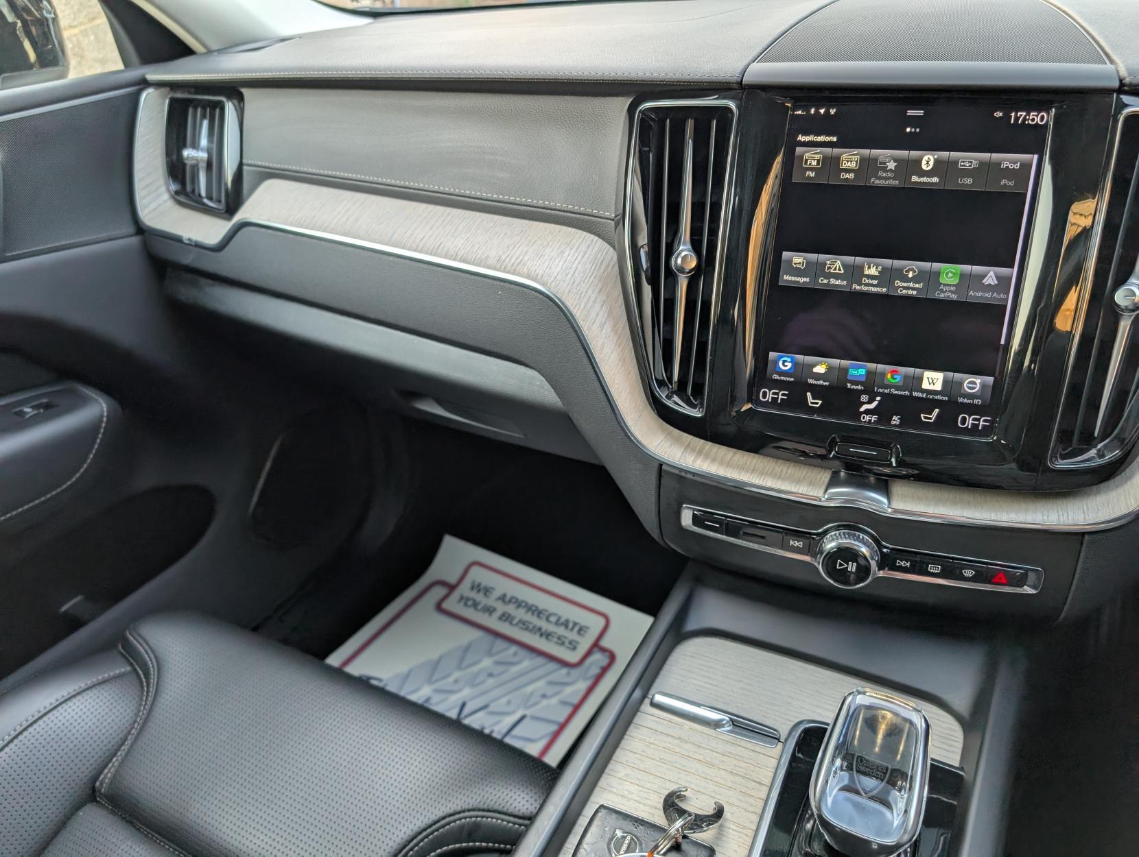 Volvo XC60 2.0h T8 Twin Engine Recharge 11.6kWh Inscription Pro SUV 5dr Petrol Plug-in Hybrid Auto AWD Euro 6 (s/s) (390 ps)