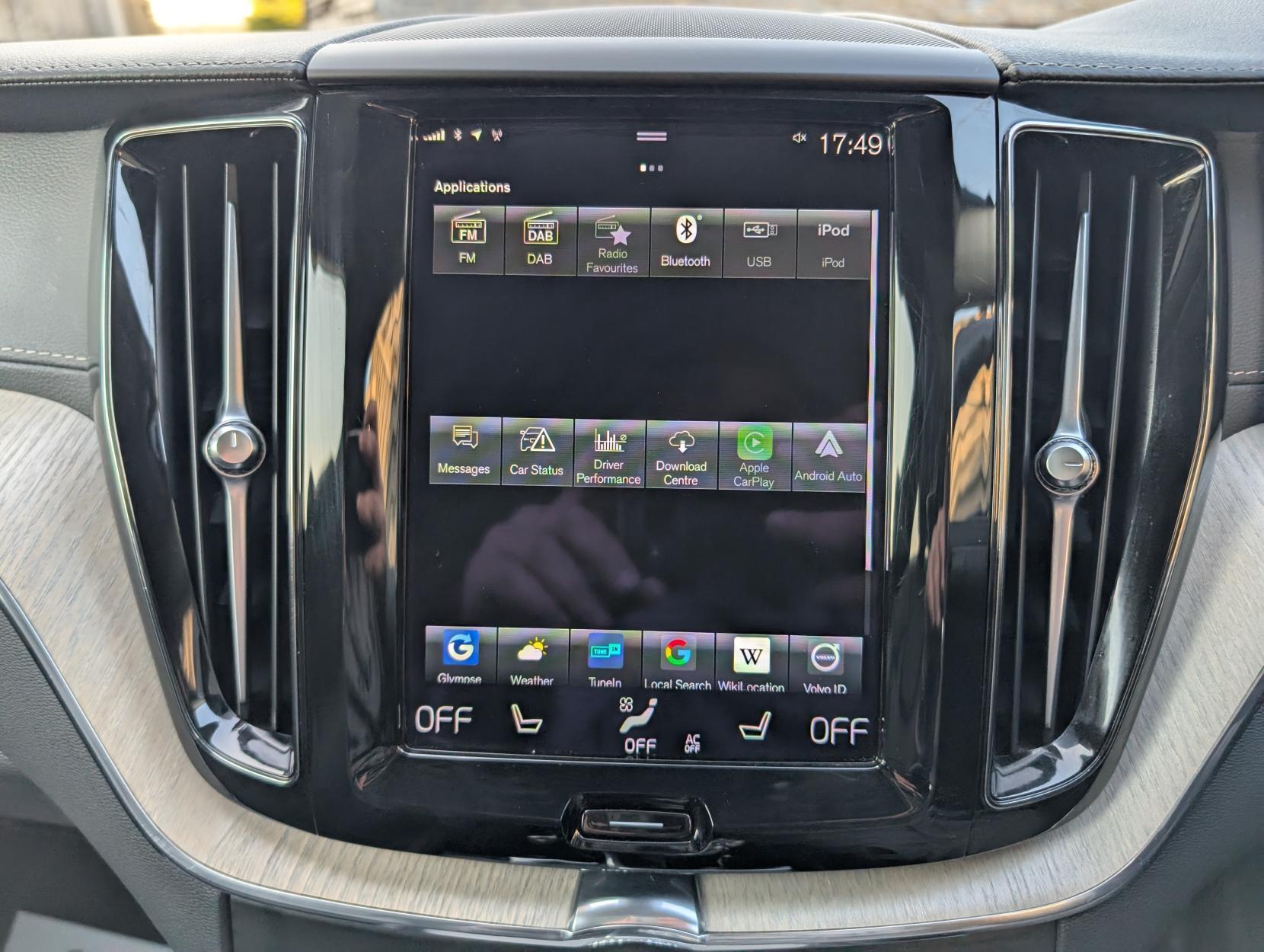 Volvo XC60 2.0h T8 Twin Engine Recharge 11.6kWh Inscription Pro SUV 5dr Petrol Plug-in Hybrid Auto AWD Euro 6 (s/s) (390 ps)