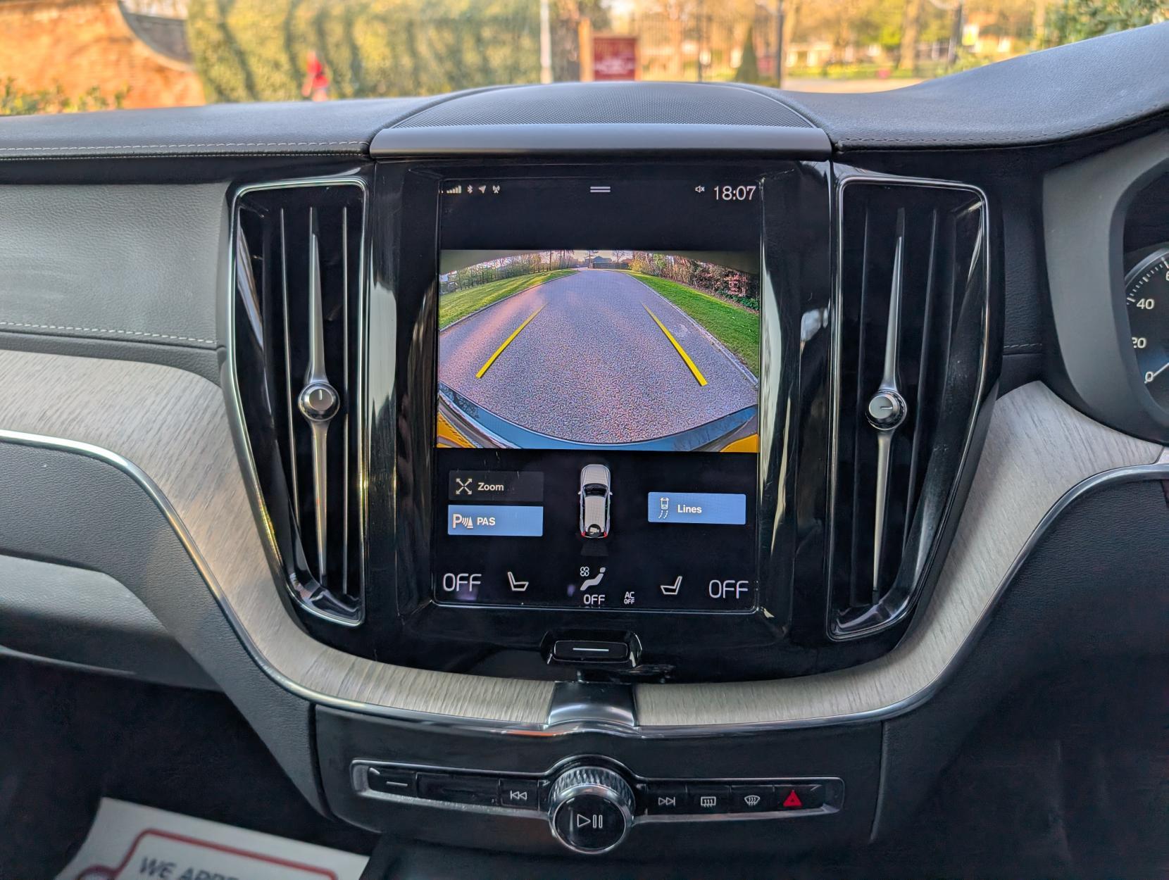 Volvo XC60 2.0h T8 Twin Engine Recharge 11.6kWh Inscription Pro SUV 5dr Petrol Plug-in Hybrid Auto AWD Euro 6 (s/s) (390 ps)