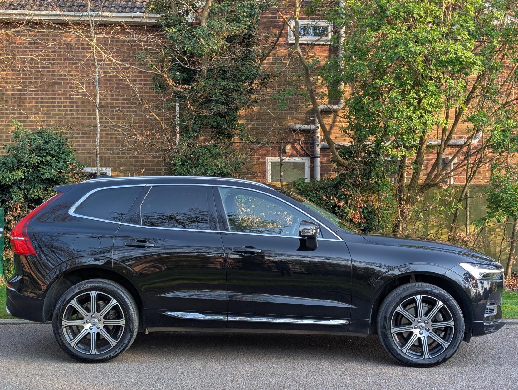 Volvo XC60 2.0h T8 Twin Engine Recharge 11.6kWh Inscription Pro SUV 5dr Petrol Plug-in Hybrid Auto AWD Euro 6 (s/s) (390 ps)