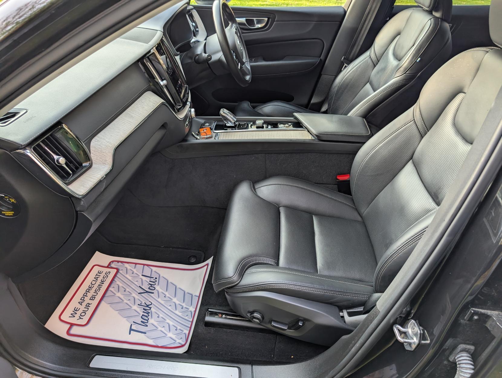 Volvo XC60 2.0h T8 Twin Engine Recharge 11.6kWh Inscription Pro SUV 5dr Petrol Plug-in Hybrid Auto AWD Euro 6 (s/s) (390 ps)