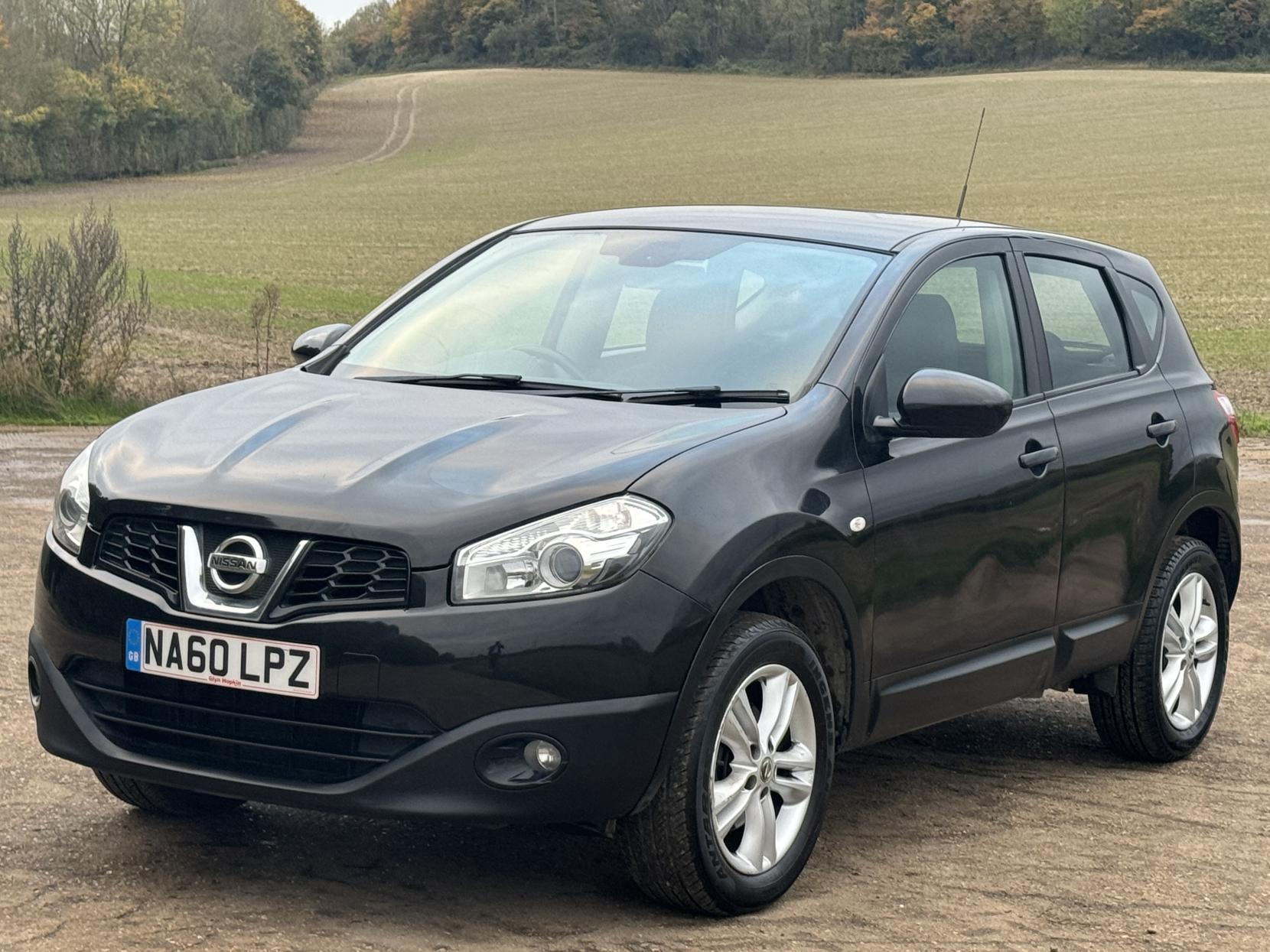 Nissan Qashqai 1.6 Acenta SUV 5dr Petrol Manual 2WD Euro 5 (s/s) (117 ps)