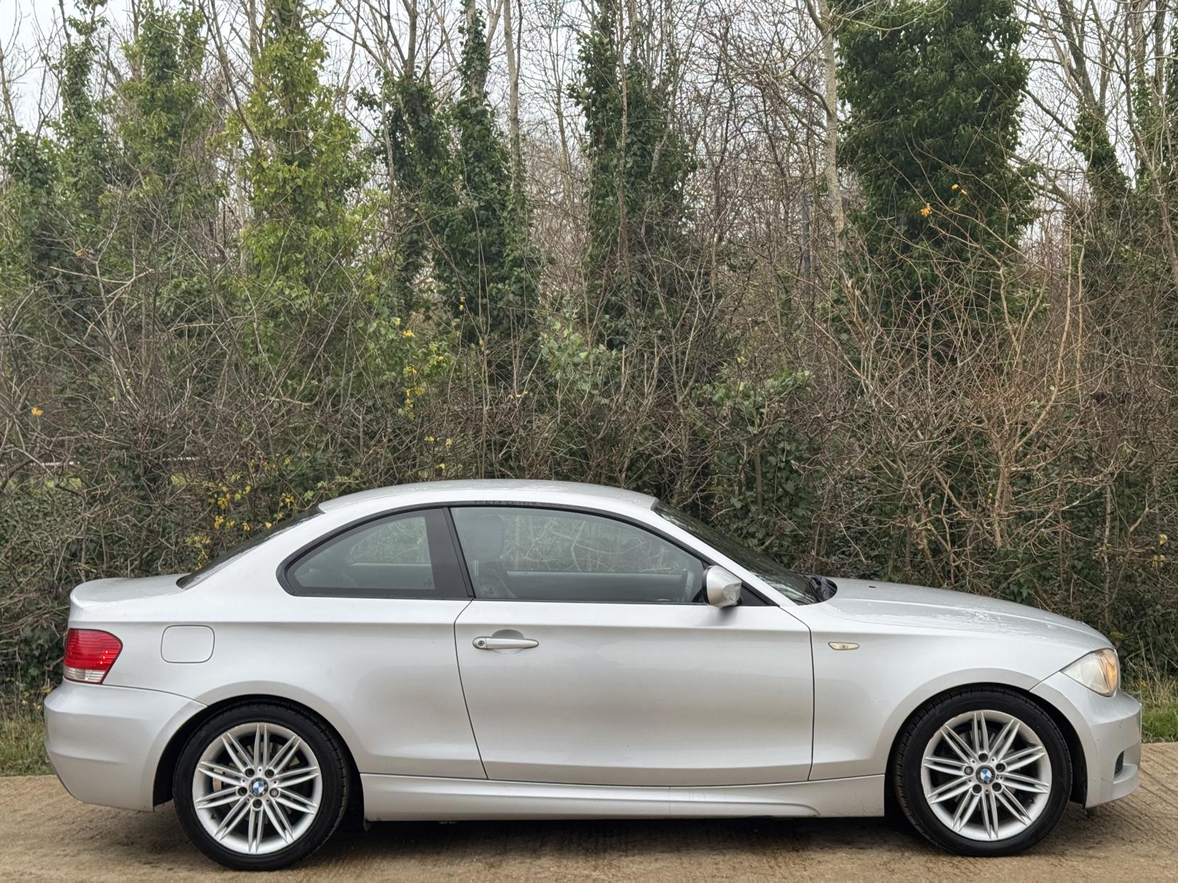 BMW 1 Series 2.0 120d M Sport Coupe 2dr Diesel Steptronic Euro 5 (177 ps)