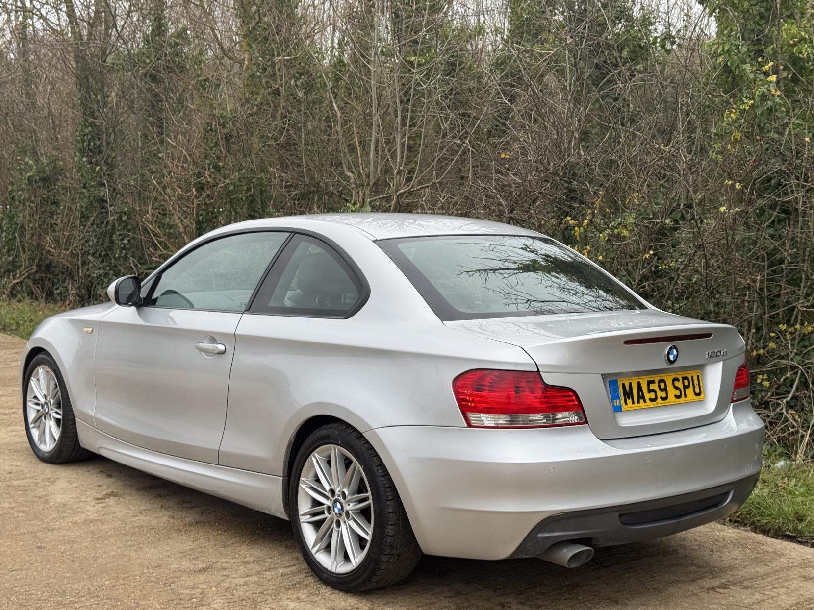 BMW 1 Series 2.0 120d M Sport Coupe 2dr Diesel Steptronic Euro 5 (177 ps)