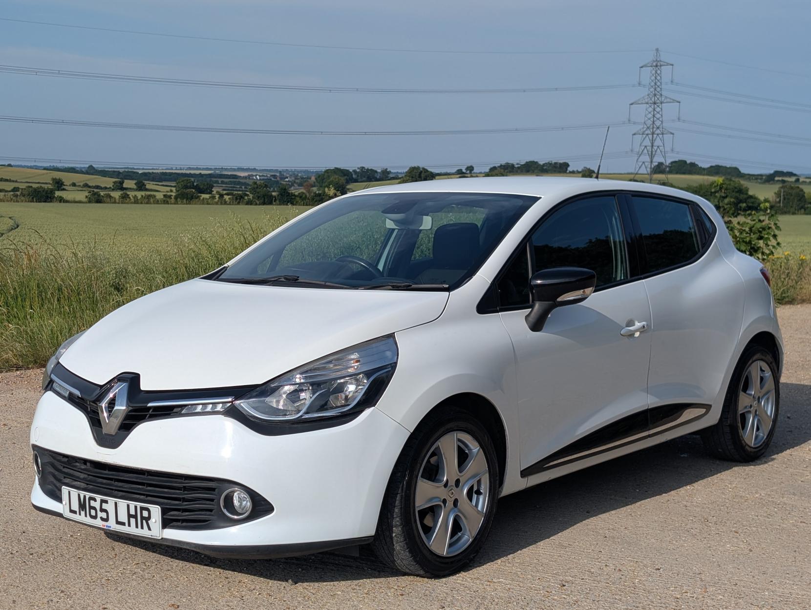 Renault Clio 1.5 dCi Dynamique Nav Hatchback 5dr Diesel Auto Euro 6 (90 ps)