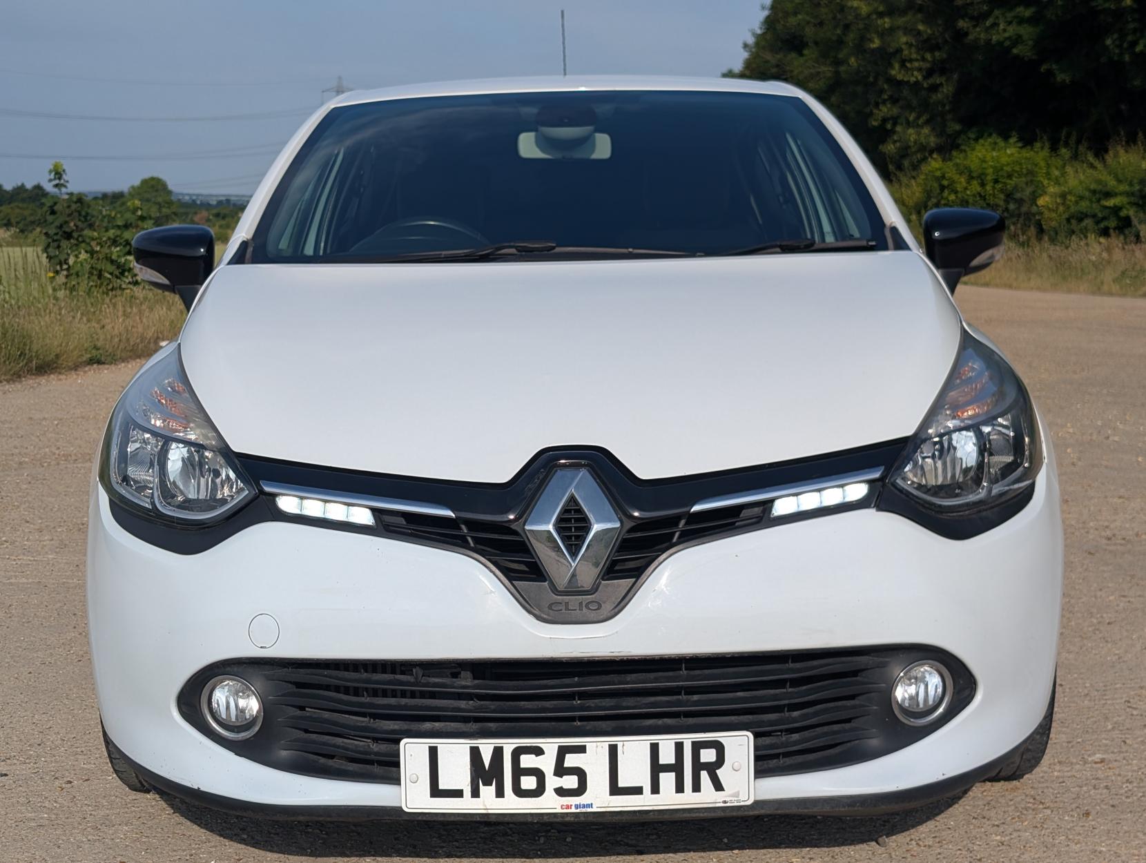 Renault Clio 1.5 dCi Dynamique Nav Hatchback 5dr Diesel Auto Euro 6 (90 ps)