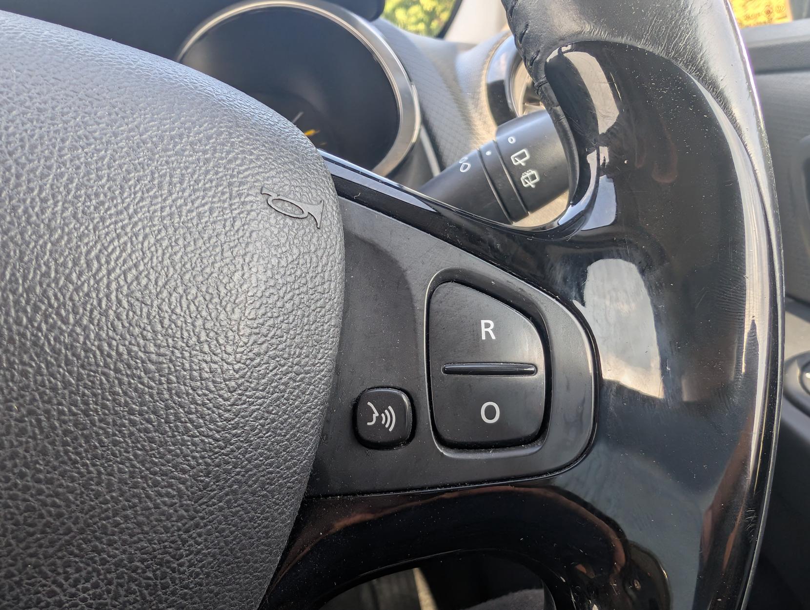Renault Clio 1.5 dCi Dynamique Nav Hatchback 5dr Diesel Auto Euro 6 (90 ps)