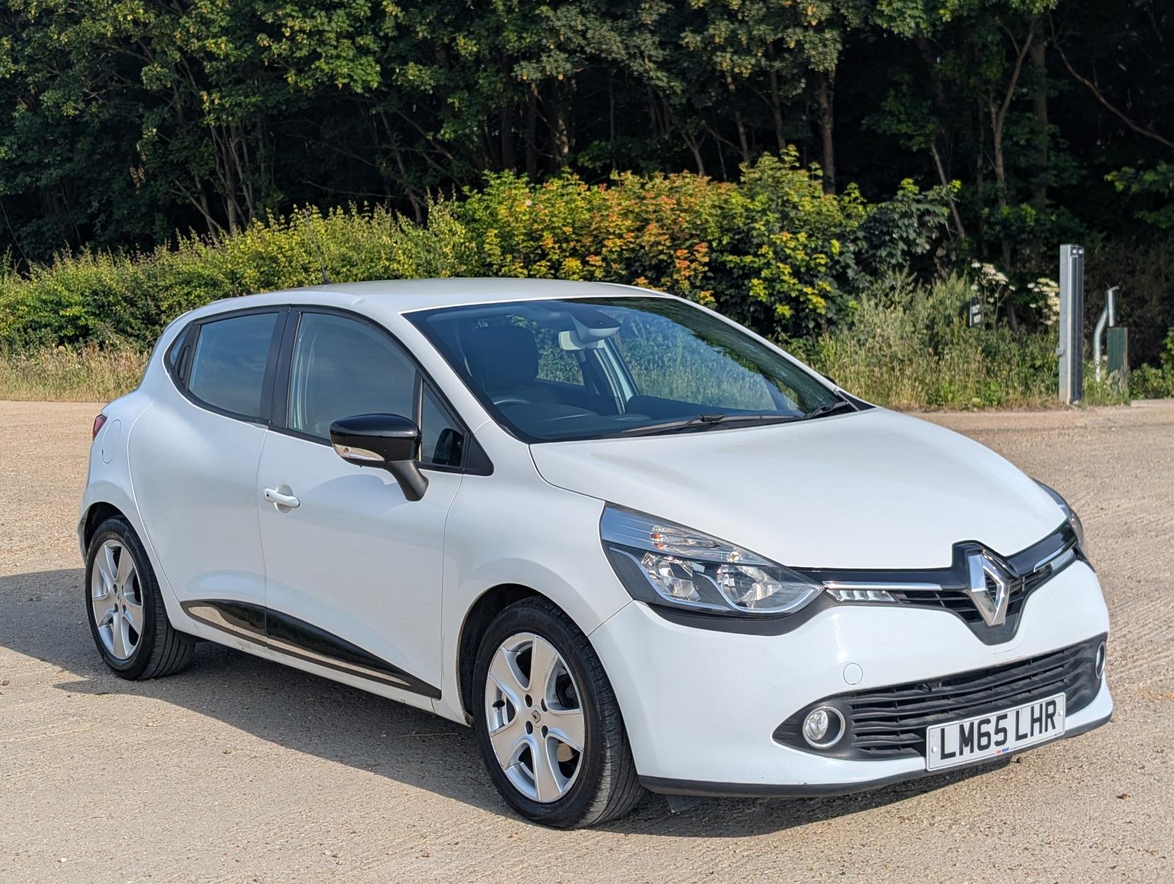 Renault Clio 1.5 dCi Dynamique Nav Hatchback 5dr Diesel Auto Euro 6 (90 ps)