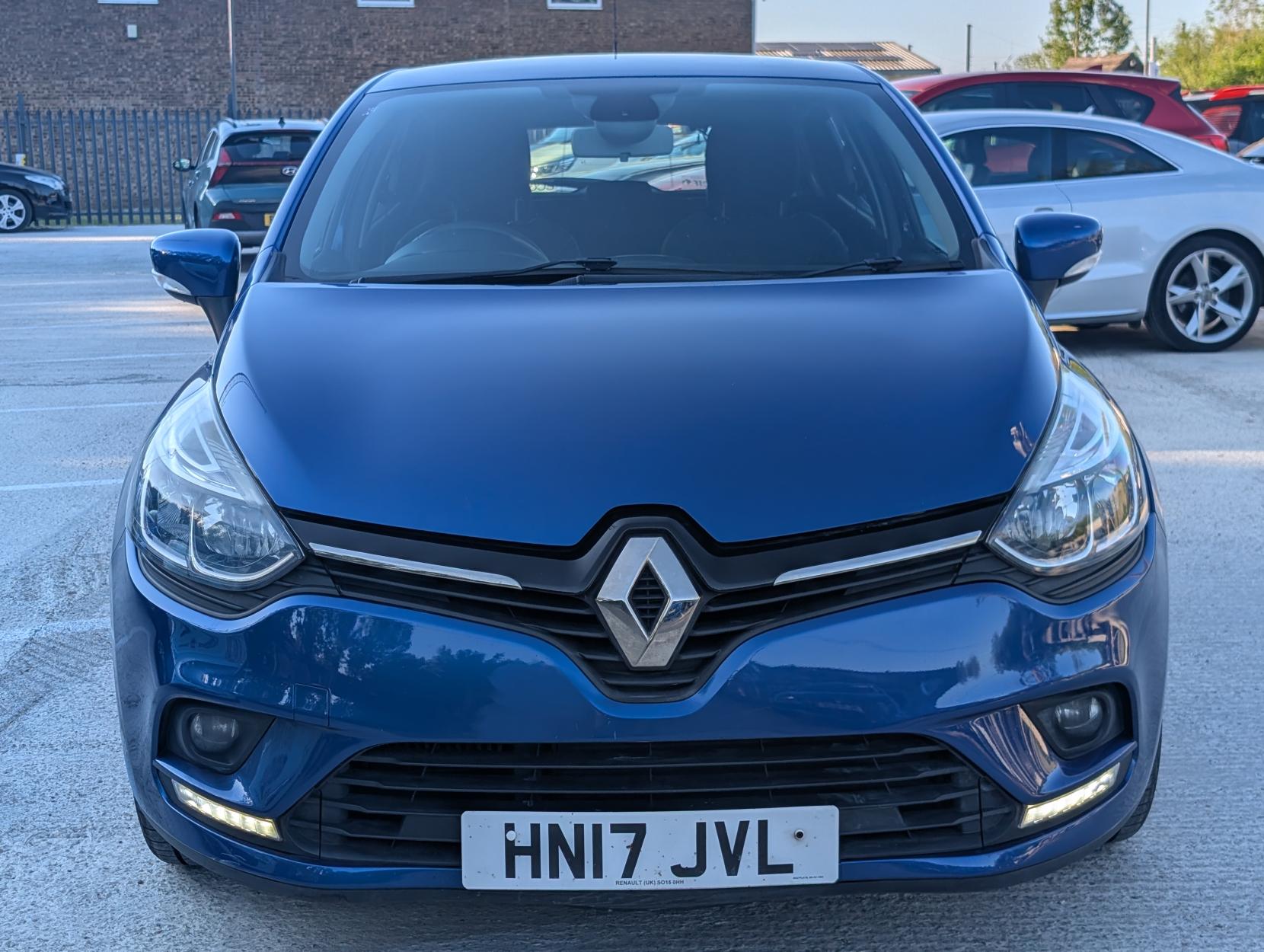 Renault Clio 0.9 TCe Dynamique Nav Hatchback 5dr Petrol Manual Euro 6 (s/s) (90 ps)