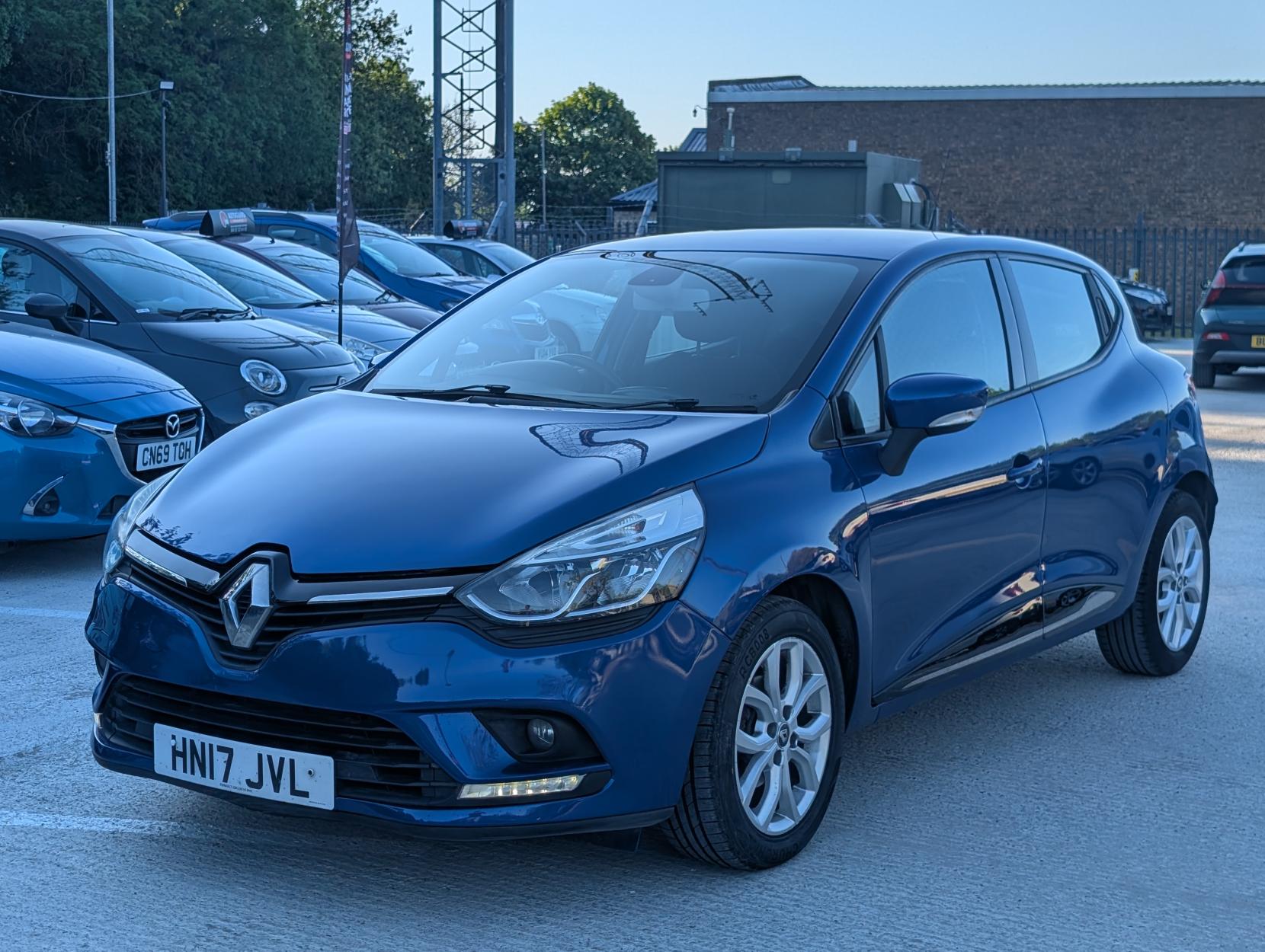 Renault Clio 0.9 TCe Dynamique Nav Hatchback 5dr Petrol Manual Euro 6 (s/s) (90 ps)