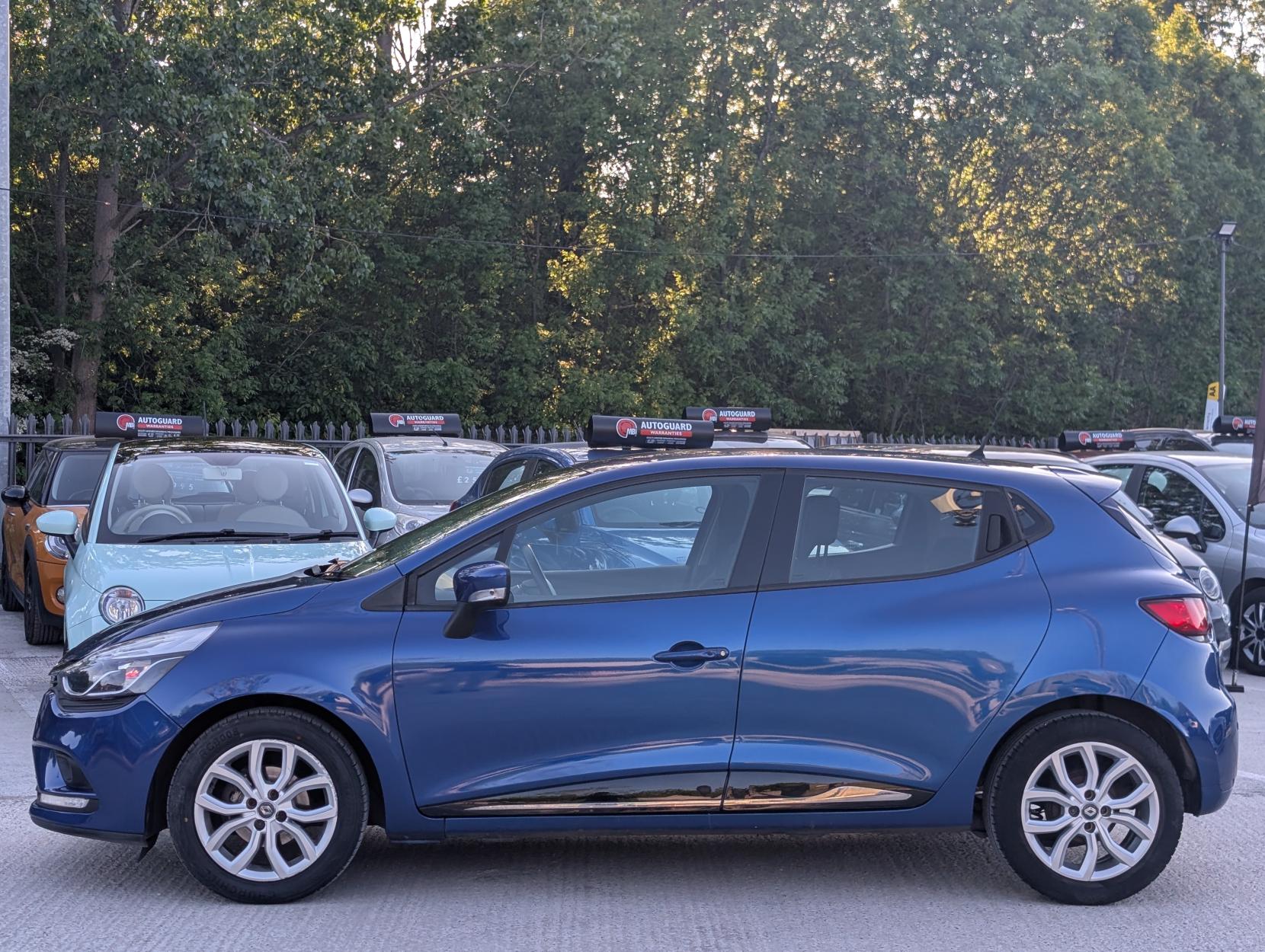 Renault Clio 0.9 TCe Dynamique Nav Hatchback 5dr Petrol Manual Euro 6 (s/s) (90 ps)