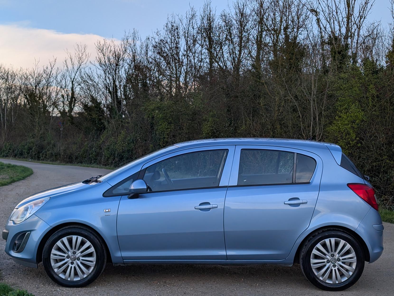 Vauxhall Corsa 1.2 16V Energy Hatchback 5dr Petrol Manual Euro 5 (A/C) (85 ps)