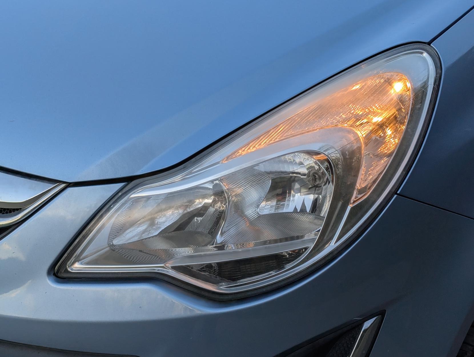 Vauxhall Corsa 1.2 16V Energy Hatchback 5dr Petrol Manual Euro 5 (A/C) (85 ps)