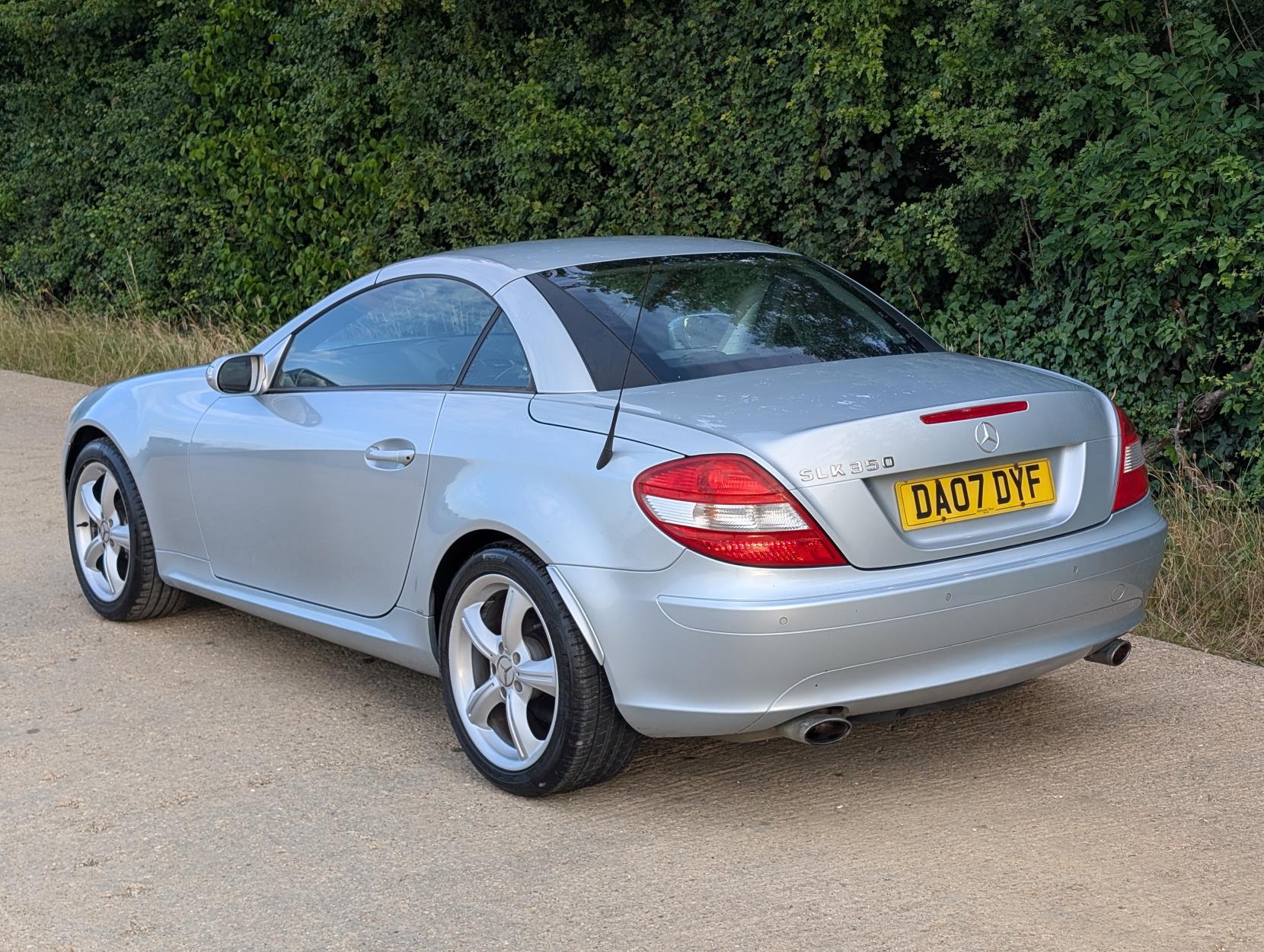 Mercedes-Benz SLK 3.5 SLK350 Convertible 2dr Petrol 7G-Tronic (242 g/km, 272 bhp)