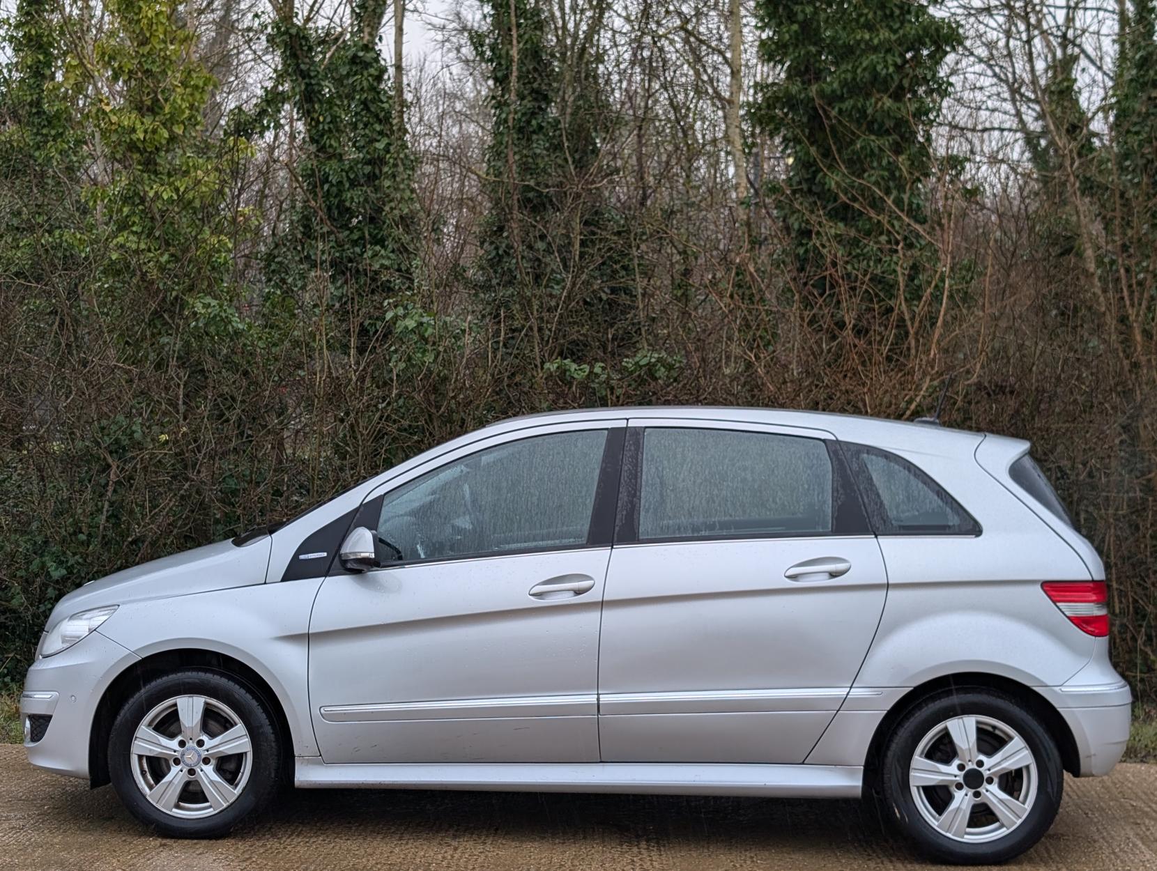 Mercedes-Benz B Class 1.5 B160 BlueEfficiency SE MPV 5dr Petrol Manual (149 g/km, 95 bhp)