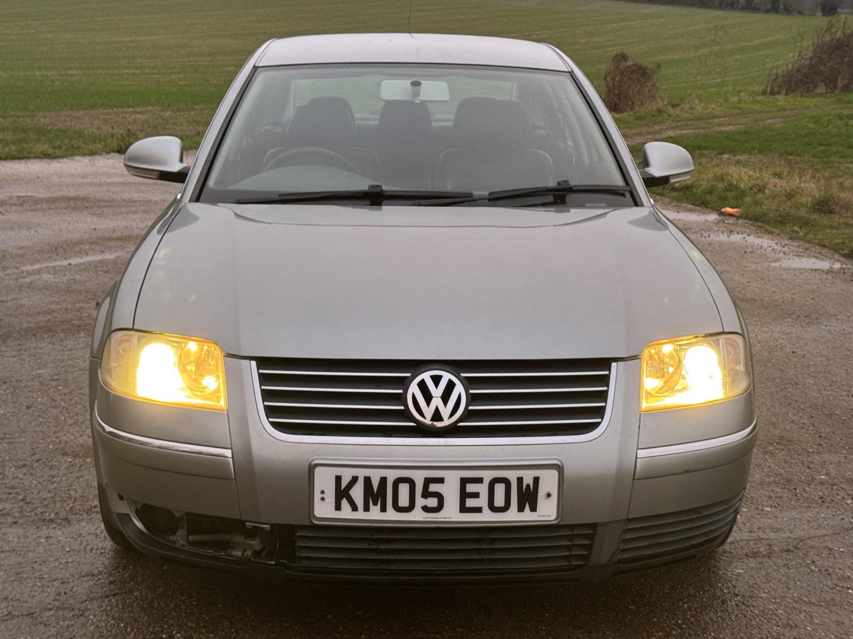 Volkswagen Passat 1.9 TDI PD Highline Saloon 4dr Diesel Manual (154 g/km, 130 bhp)