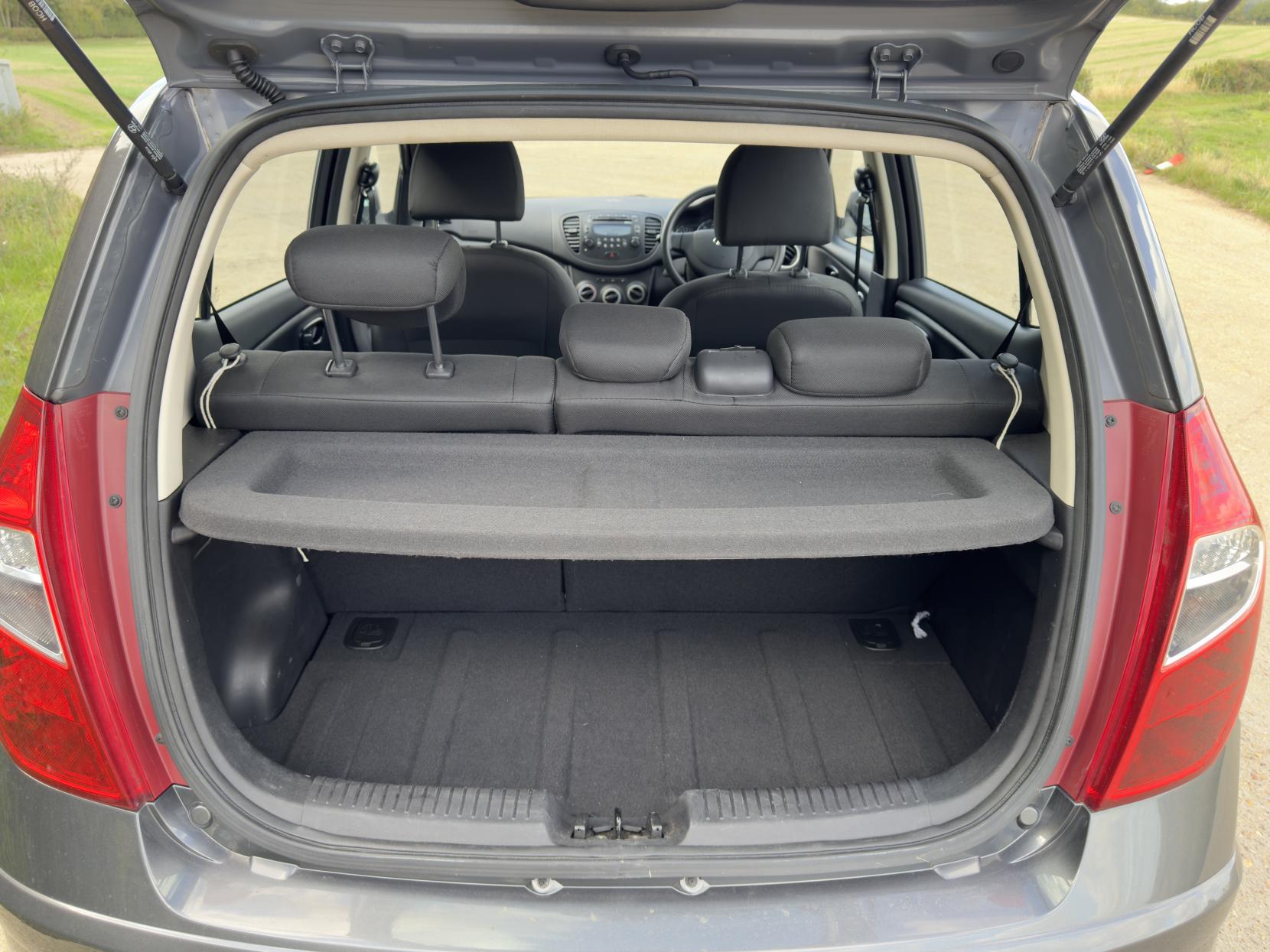 Hyundai i10 1.2 Active Hatchback 5dr Petrol Manual Euro 5 (85 bhp)