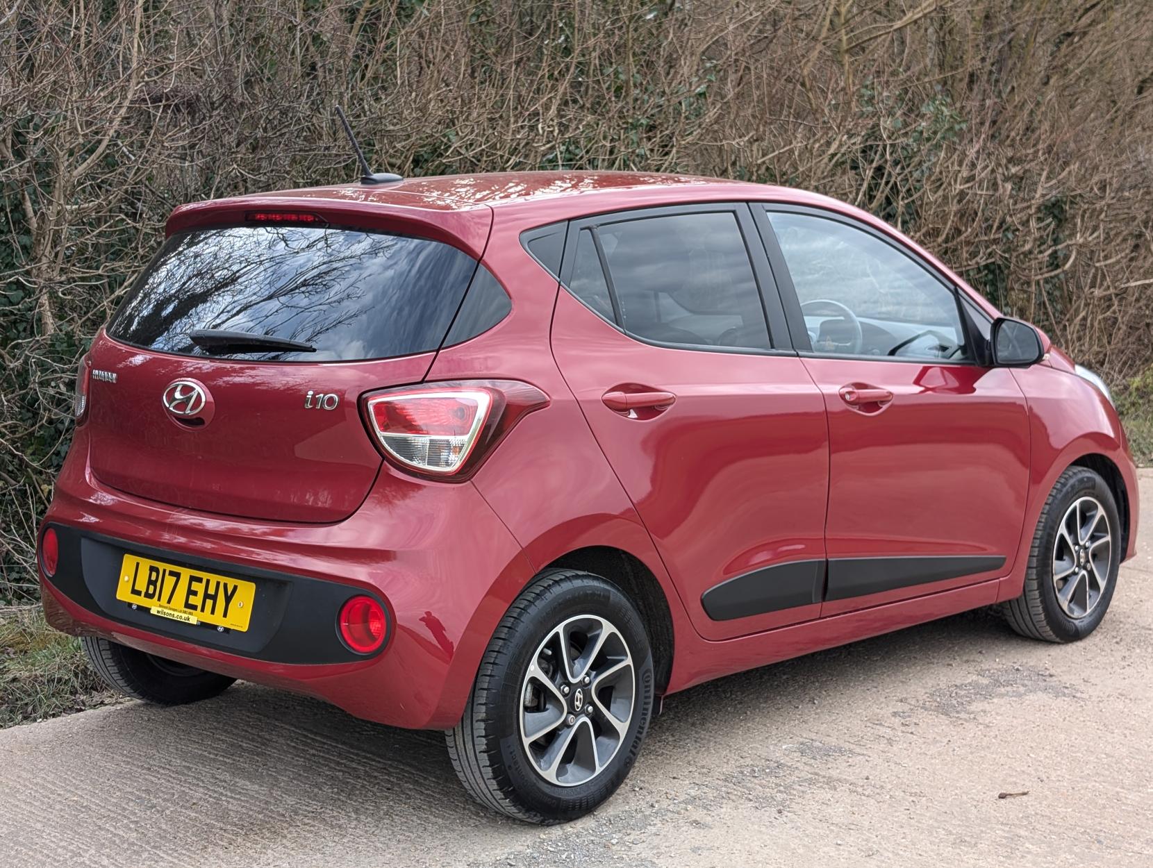 Hyundai i10 1.2 Premium Hatchback 5dr Petrol Auto Euro 6 (87 ps)