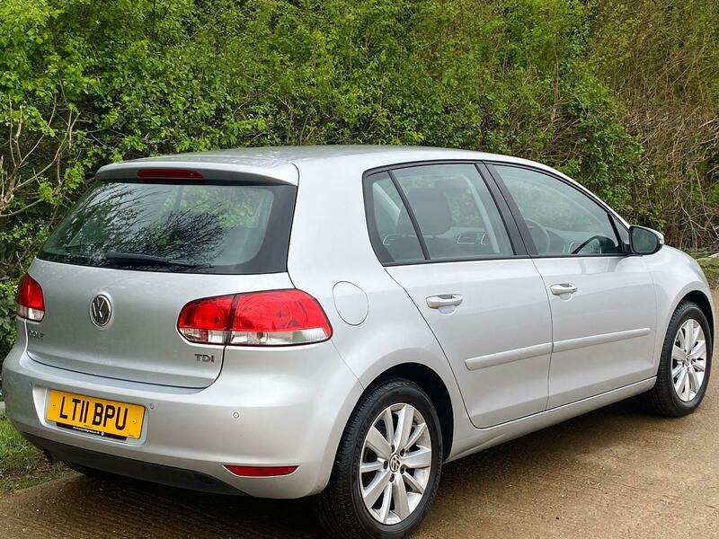 Volkswagen Golf 1.6 TDI Match Hatchback 5dr Diesel DSG Euro 5 (105 ps)