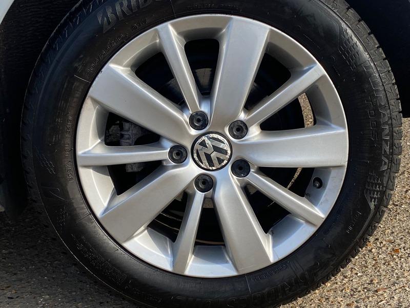 Volkswagen Golf 1.6 TDI Match Hatchback 5dr Diesel DSG Euro 5 (105 ps)