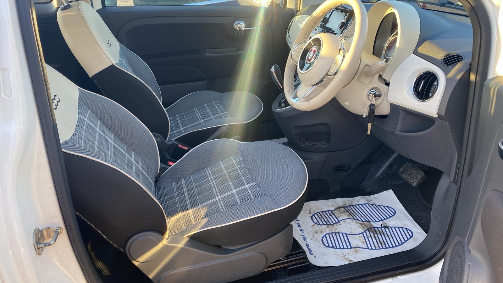 Fiat 500 1.2 Lounge Hatchback 3dr Petrol Dualogic Euro 6 (s/s) (69 bhp)