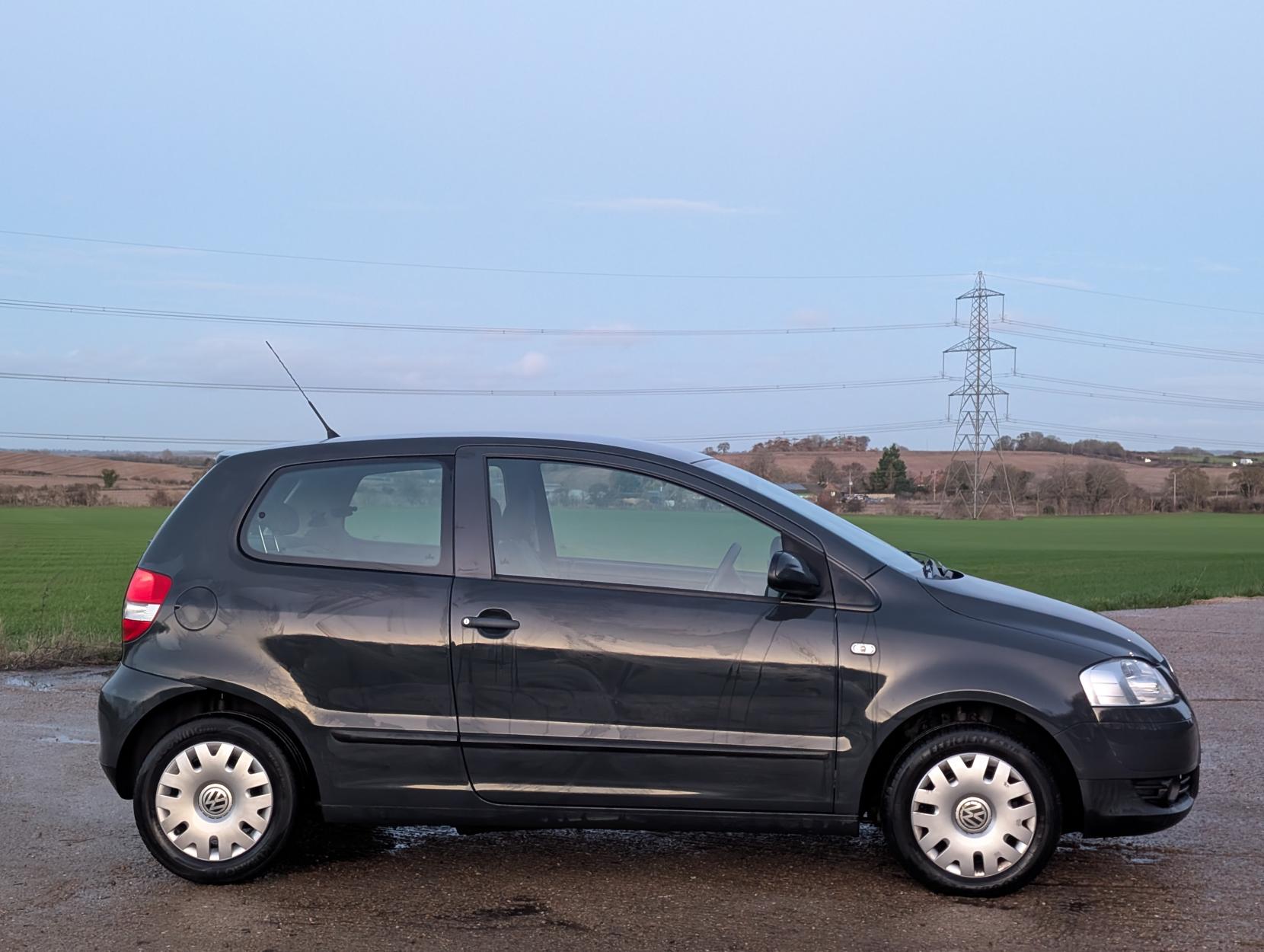Volkswagen Fox 1.2 6V Urban Fox Hatchback 3dr Petrol Manual Euro 4 (55 ps)