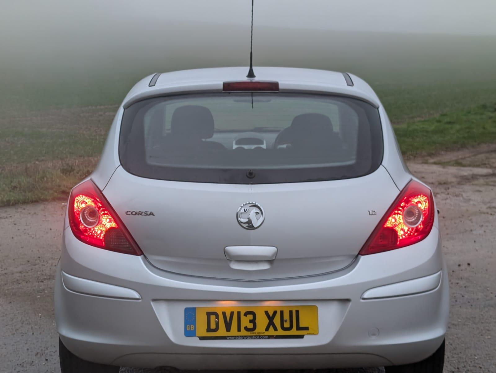 Vauxhall Corsa 1.2 16V Exclusiv Hatchback 3dr Petrol Manual Euro 5 (A/C) (85 ps)