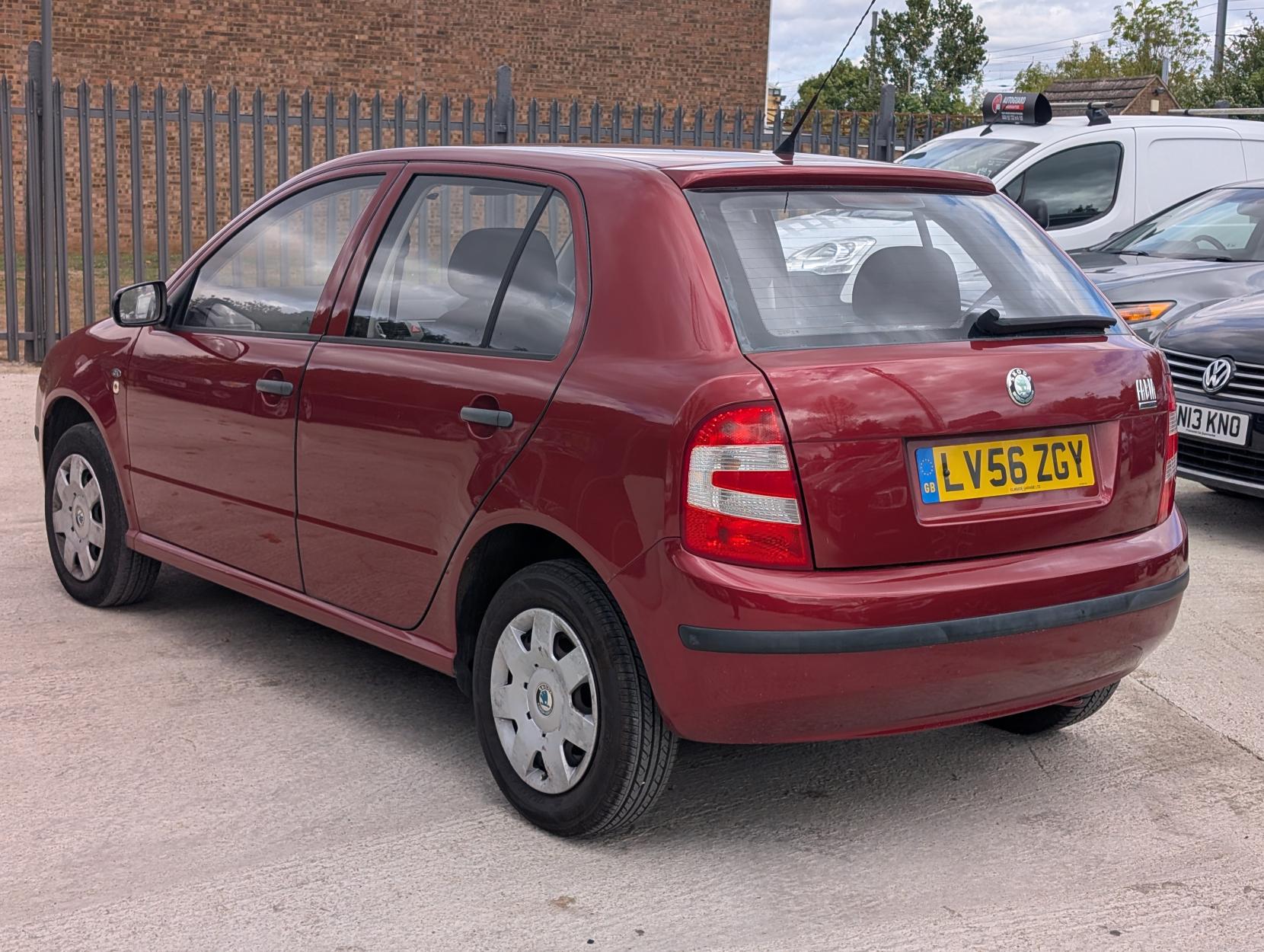 Skoda Fabia 1.2 HTP Classic Hatchback 5dr Petrol Manual (140 g/km, 54 bhp)