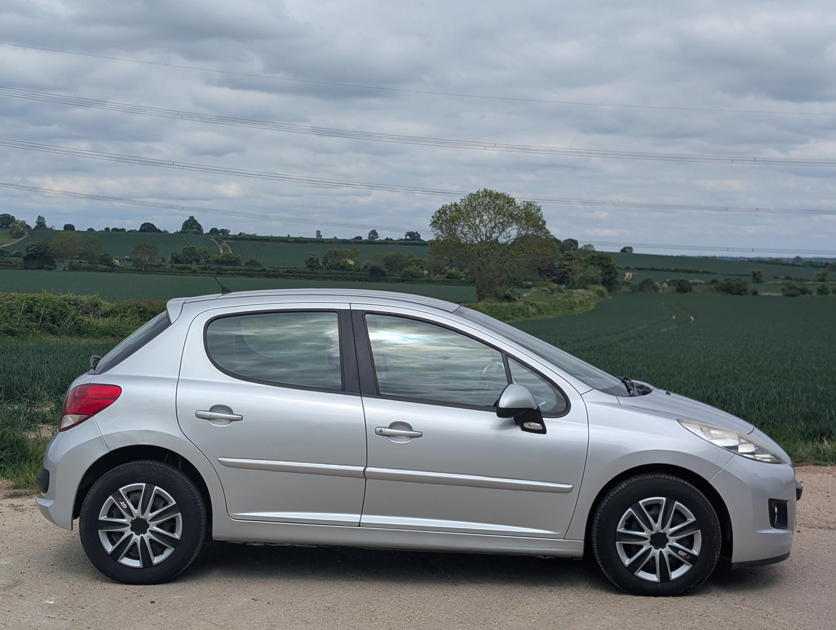 Peugeot 207 1.4 Active Hatchback 5dr Petrol Manual Euro 5 (75 ps)