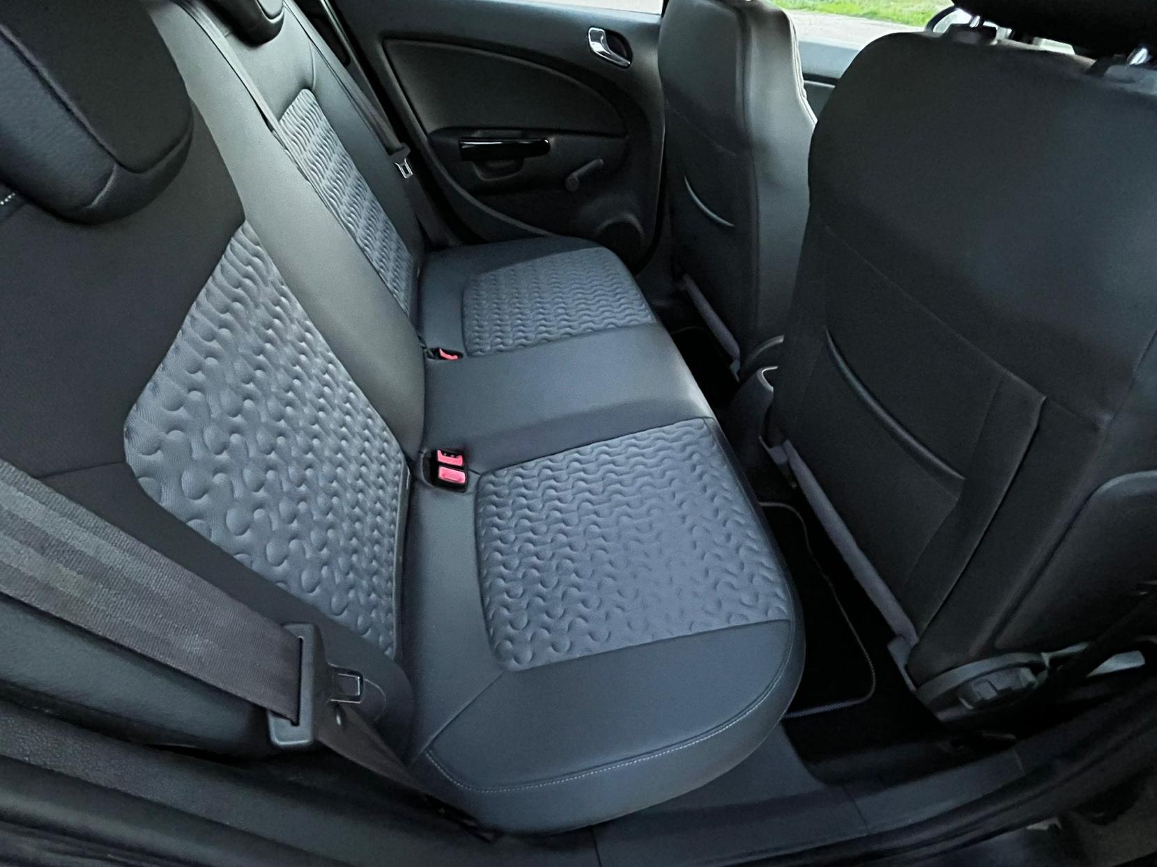 Vauxhall Corsa 1.4 16V SE Hatchback 5dr Petrol Manual Wide Ratio Euro 5 (100 ps)